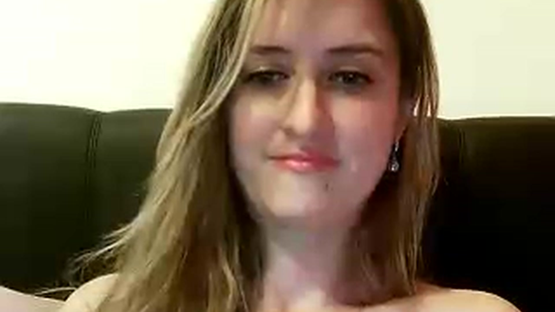Gallery image thumbnail from BestDream's myfreecams stream on, 01/01/2023, 01:48 image 18 of 20
