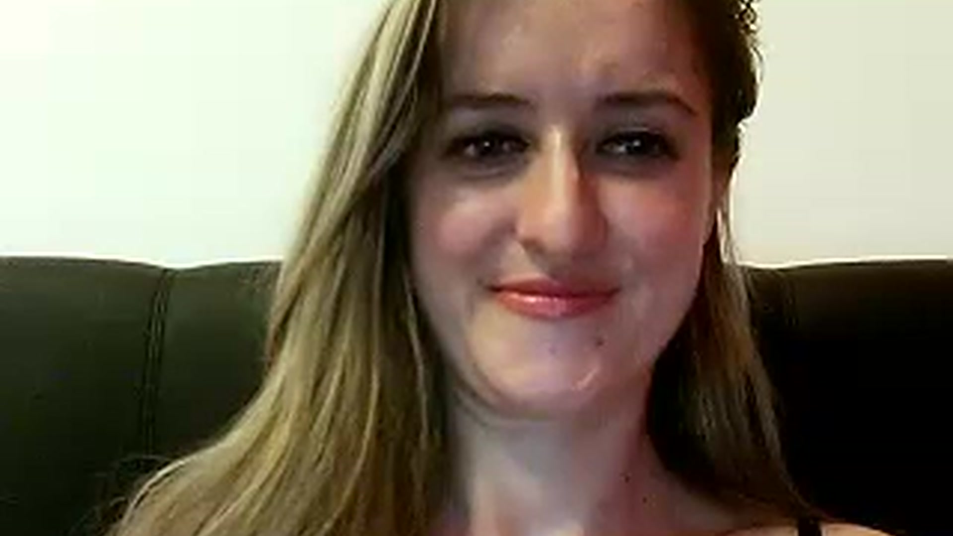 Gallery image thumbnail from BestDream's myfreecams stream on, 01/01/2023, 21:32 image 16 of 20