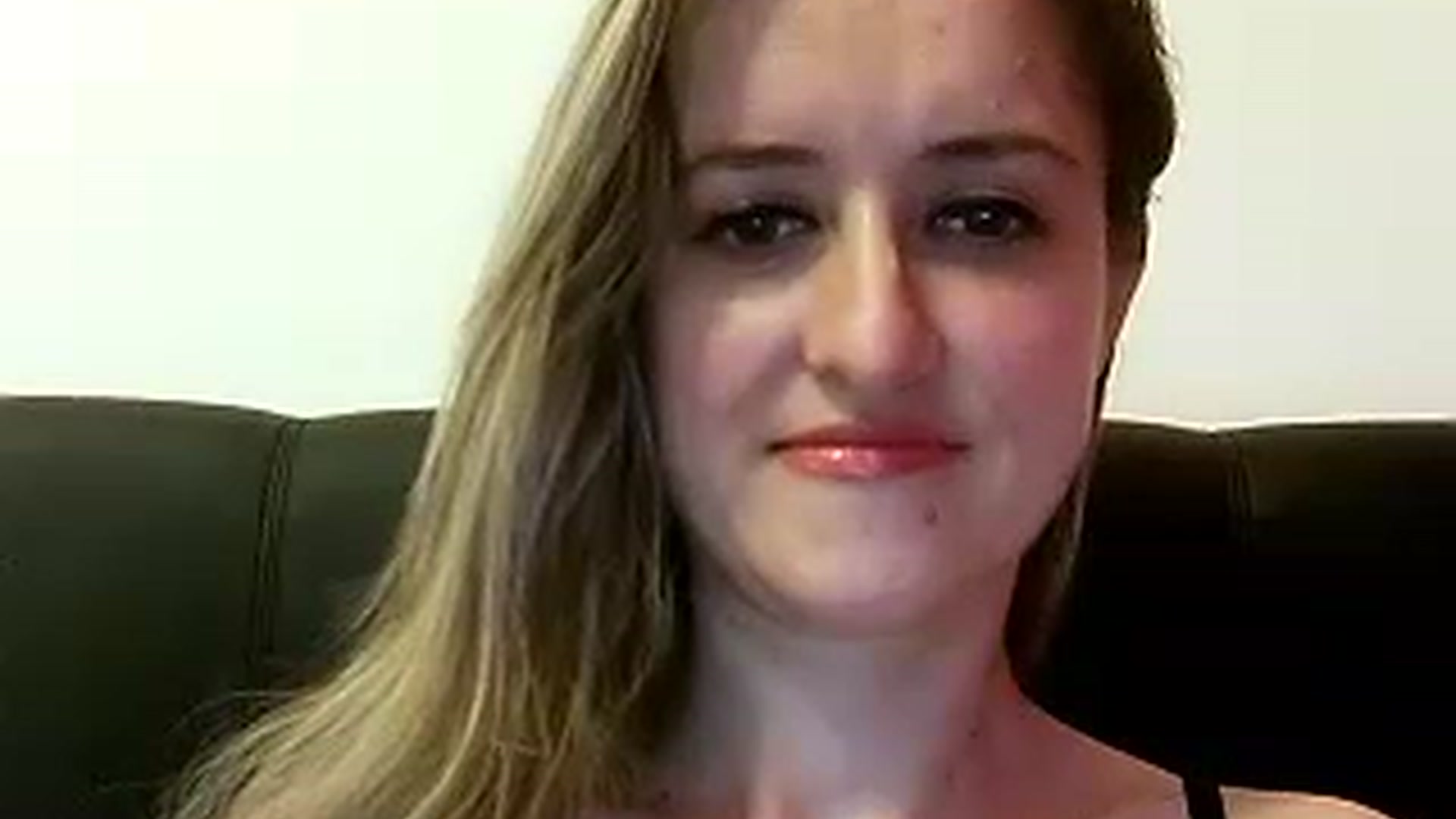 Gallery image thumbnail from BestDream's myfreecams stream on, 01/01/2023, 21:32 image 3 of 20