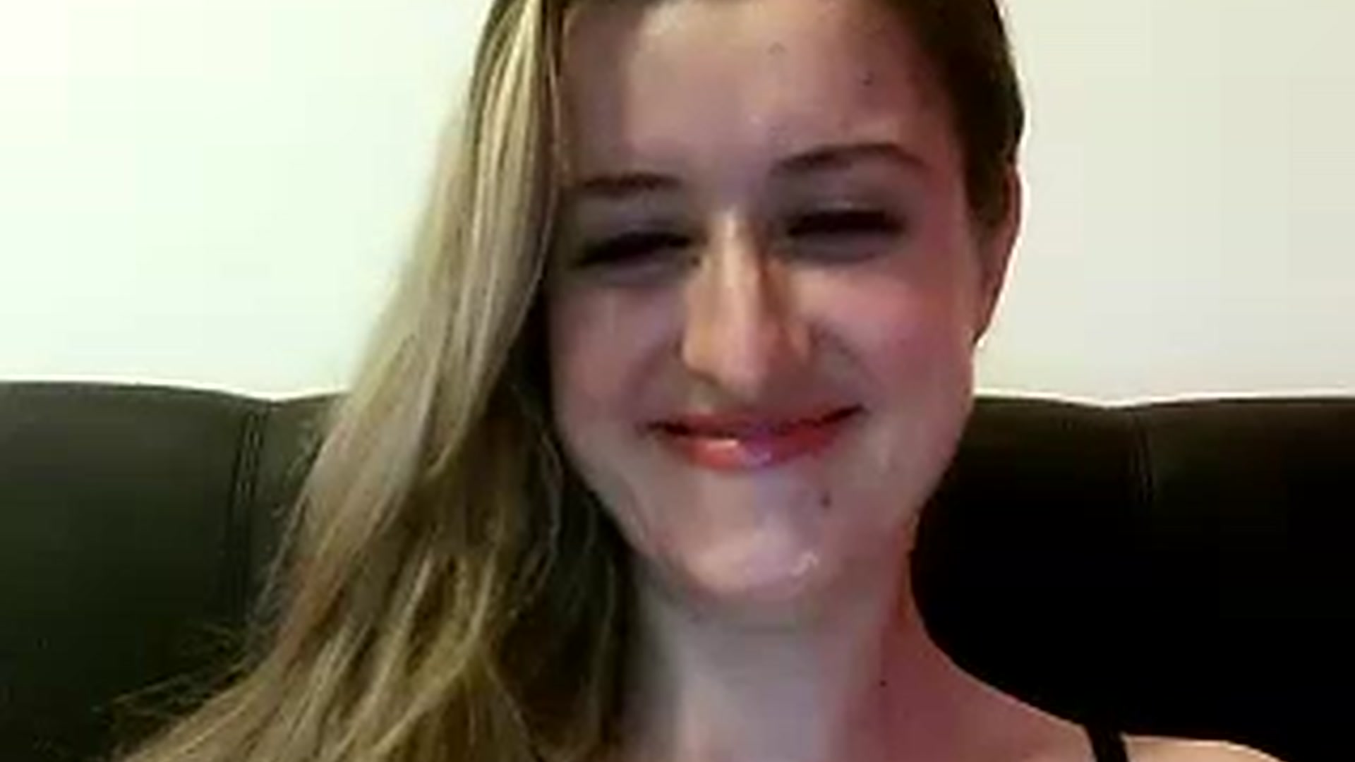 Gallery image thumbnail from BestDream's myfreecams stream on, 01/01/2023, 21:32 image 2 of 20