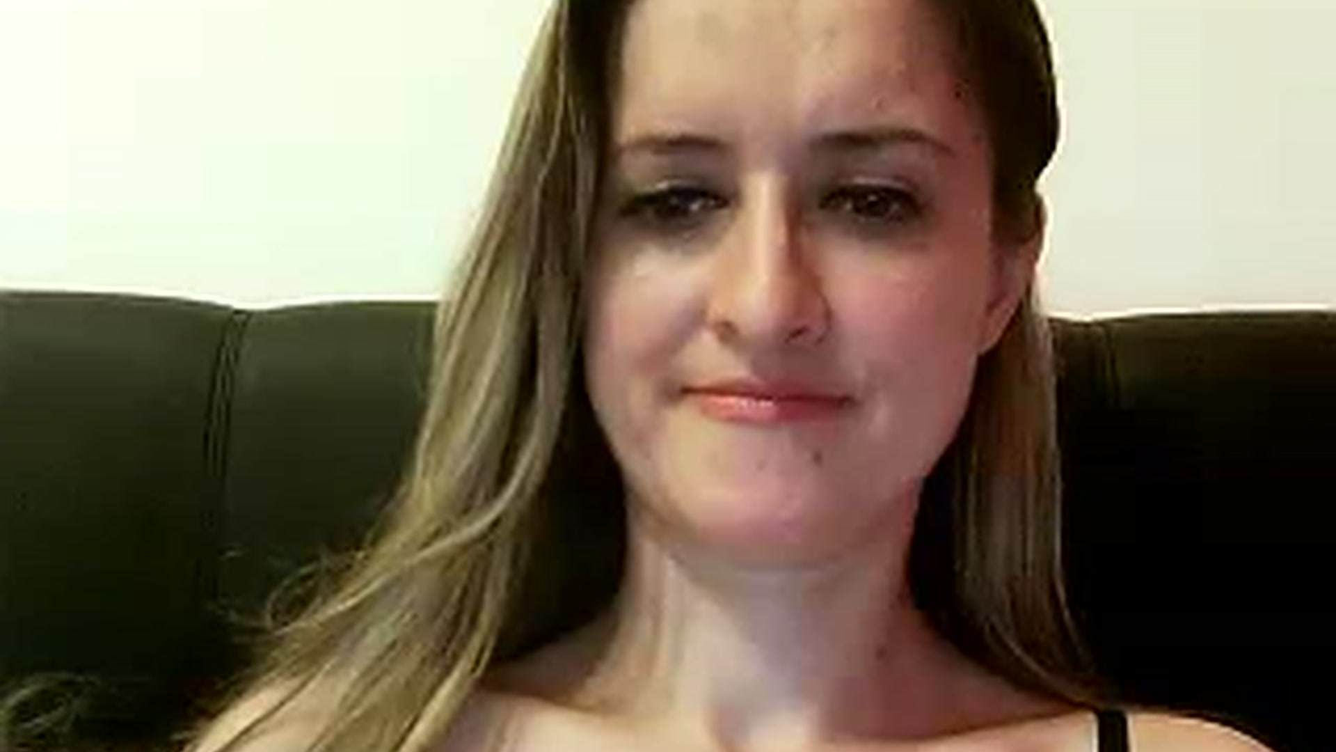 Gallery image thumbnail from BestDream's myfreecams stream on, 01/01/2023, 22:51 image 17 of 20