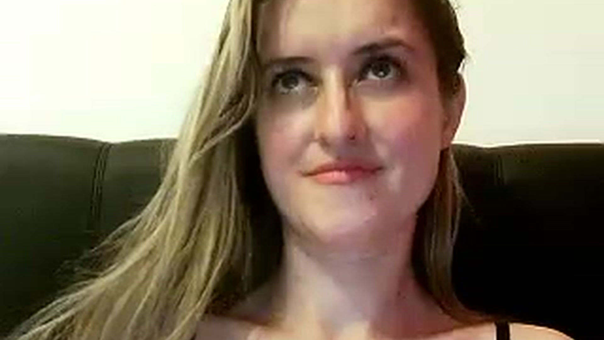Gallery image thumbnail from BestDream's myfreecams stream on, 01/01/2023, 22:51 image 19 of 20