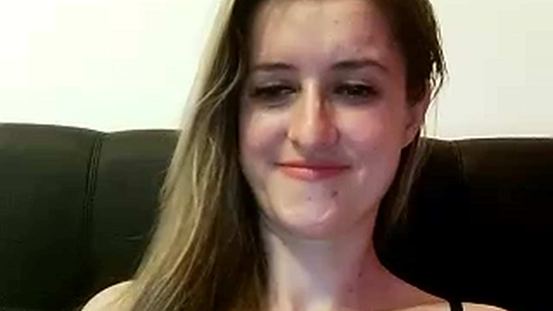 Gallery image thumbnail from BestDream's myfreecams stream on, 01/01/2023, 22:51 image 6 of 20