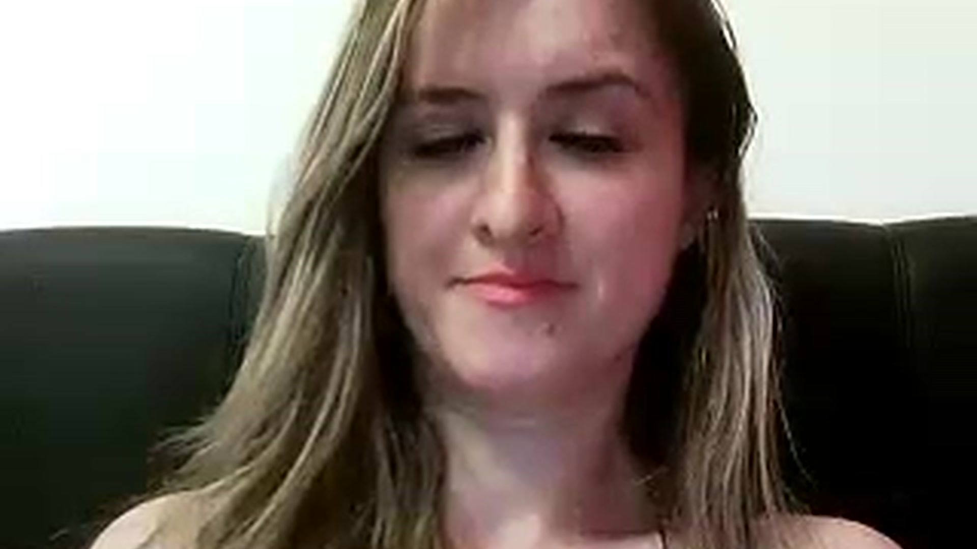 Gallery image thumbnail from BestDream's myfreecams stream on, 01/03/2023, 01:10 image 16 of 20