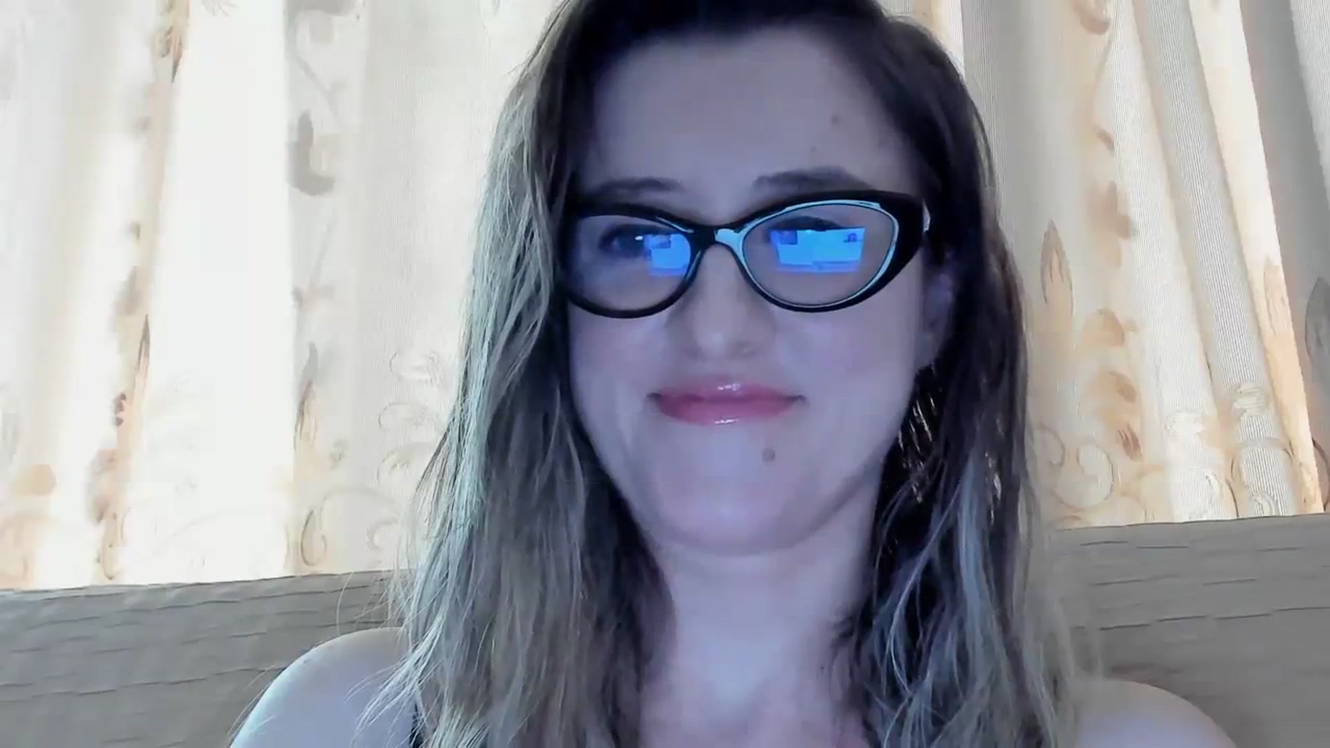 Gallery image thumbnail from BestDream's myfreecams stream on, 07/31/2023, 10:22 image 3 of 20