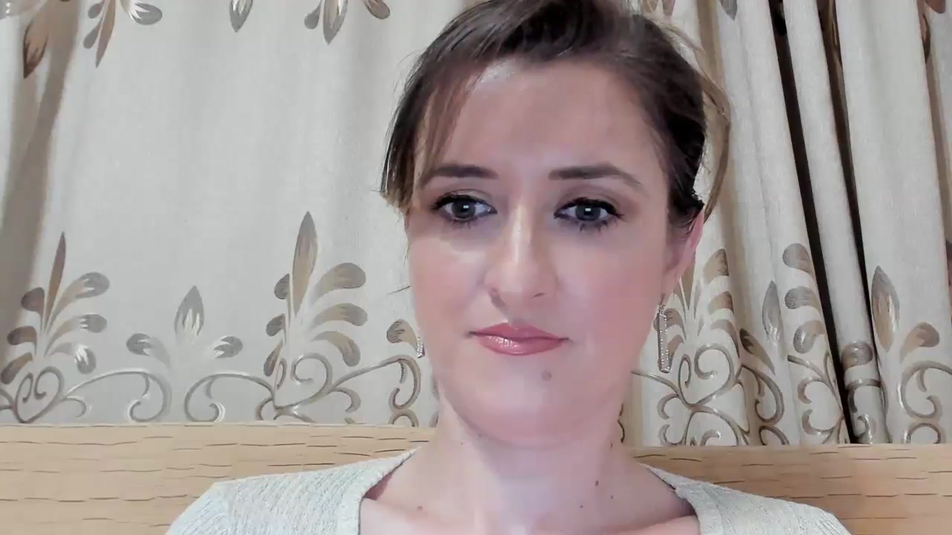 Gallery image thumbnail from BestDream's myfreecams stream on, 08/04/2023, 18:21 image 11 of 20