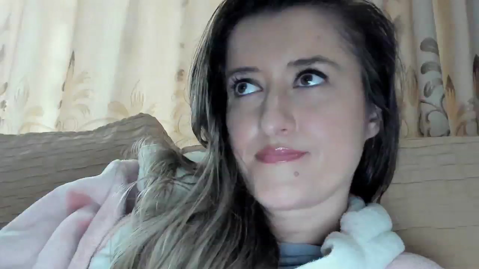 Gallery image thumbnail from BestDream's myfreecams stream on, 11/19/2023, 14:31 image 1 of 20