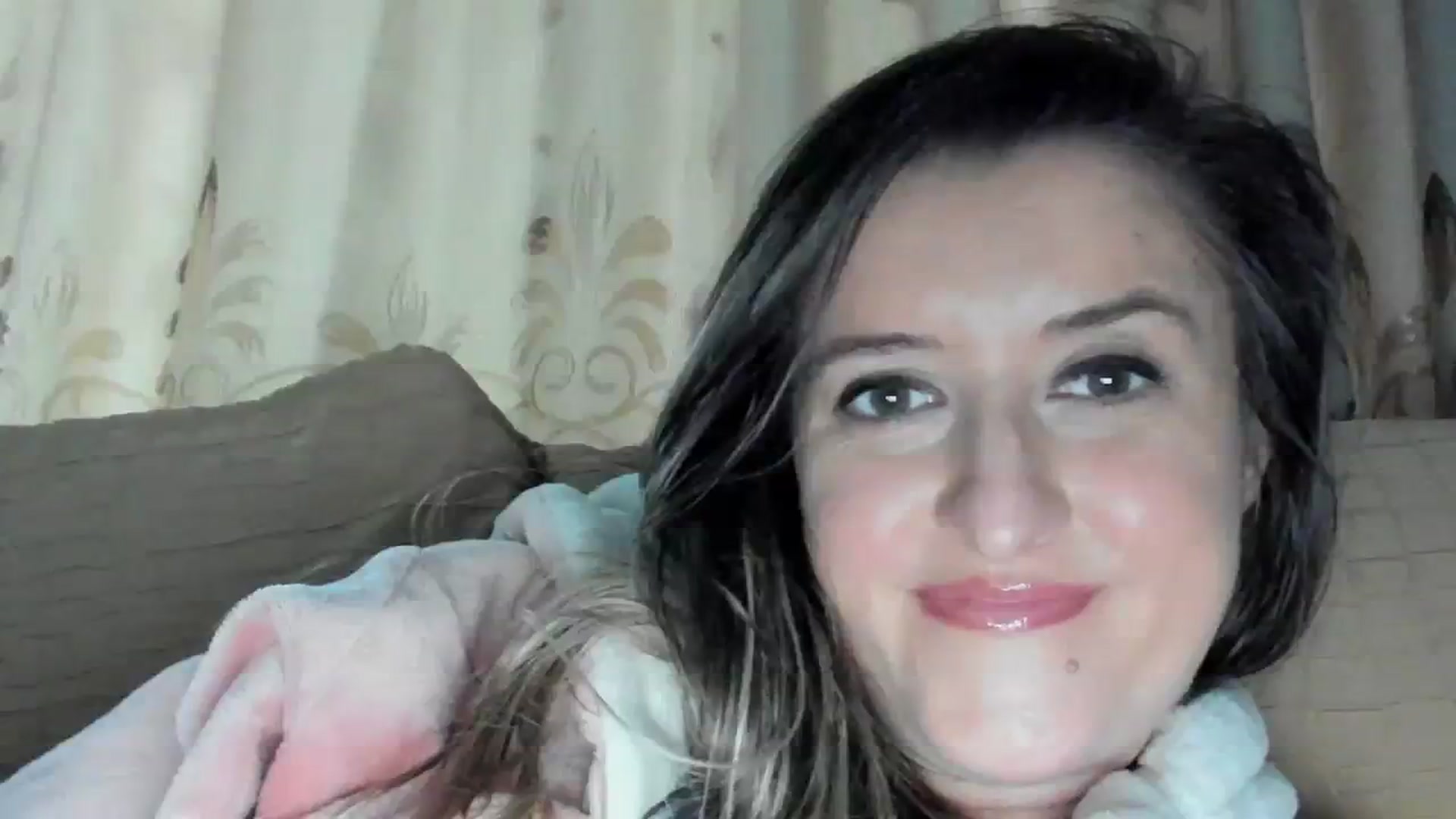 Gallery image thumbnail from BestDream's myfreecams stream on, 11/19/2023, 14:31 image 16 of 20