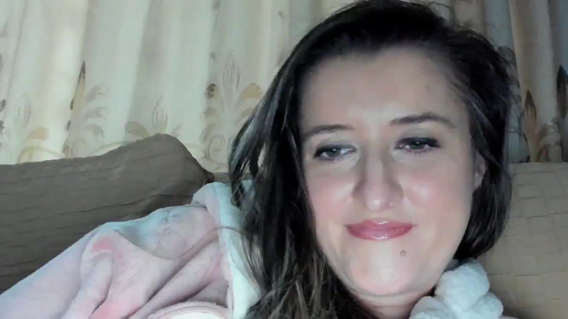 Gallery image thumbnail from BestDream's myfreecams stream on, 11/19/2023, 14:31 image 14 of 20