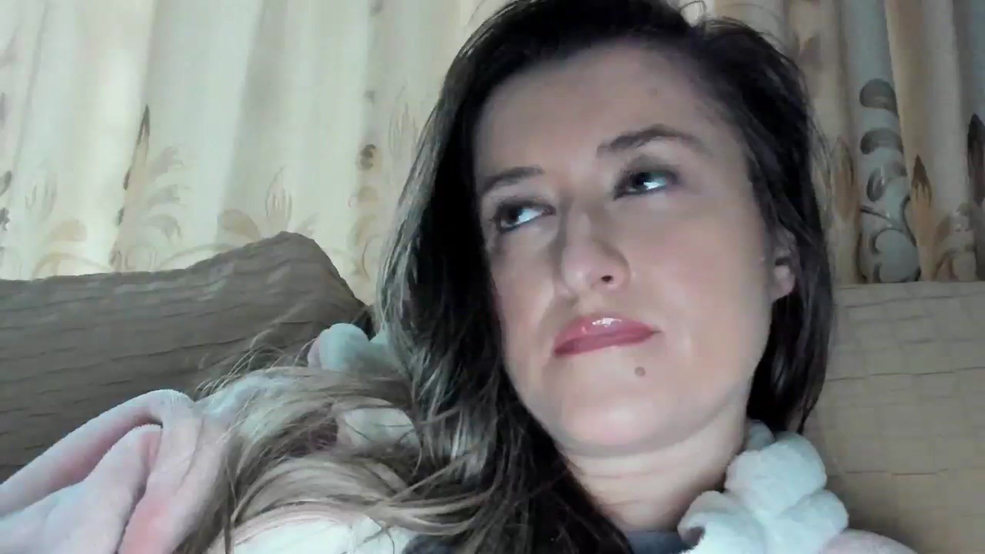 Gallery image thumbnail from BestDream's myfreecams stream on, 11/19/2023, 14:31 image 8 of 20