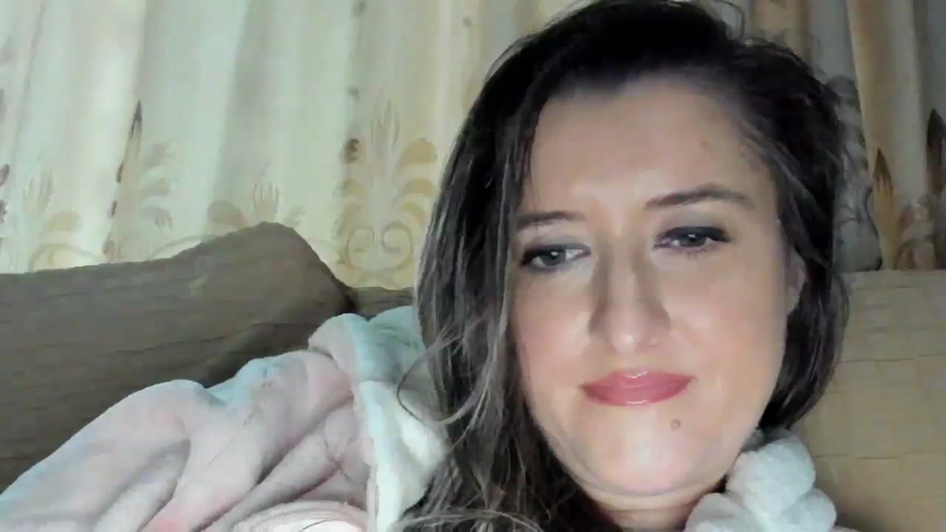 Gallery image thumbnail from BestDream's myfreecams stream on, 11/19/2023, 14:31 image 13 of 20