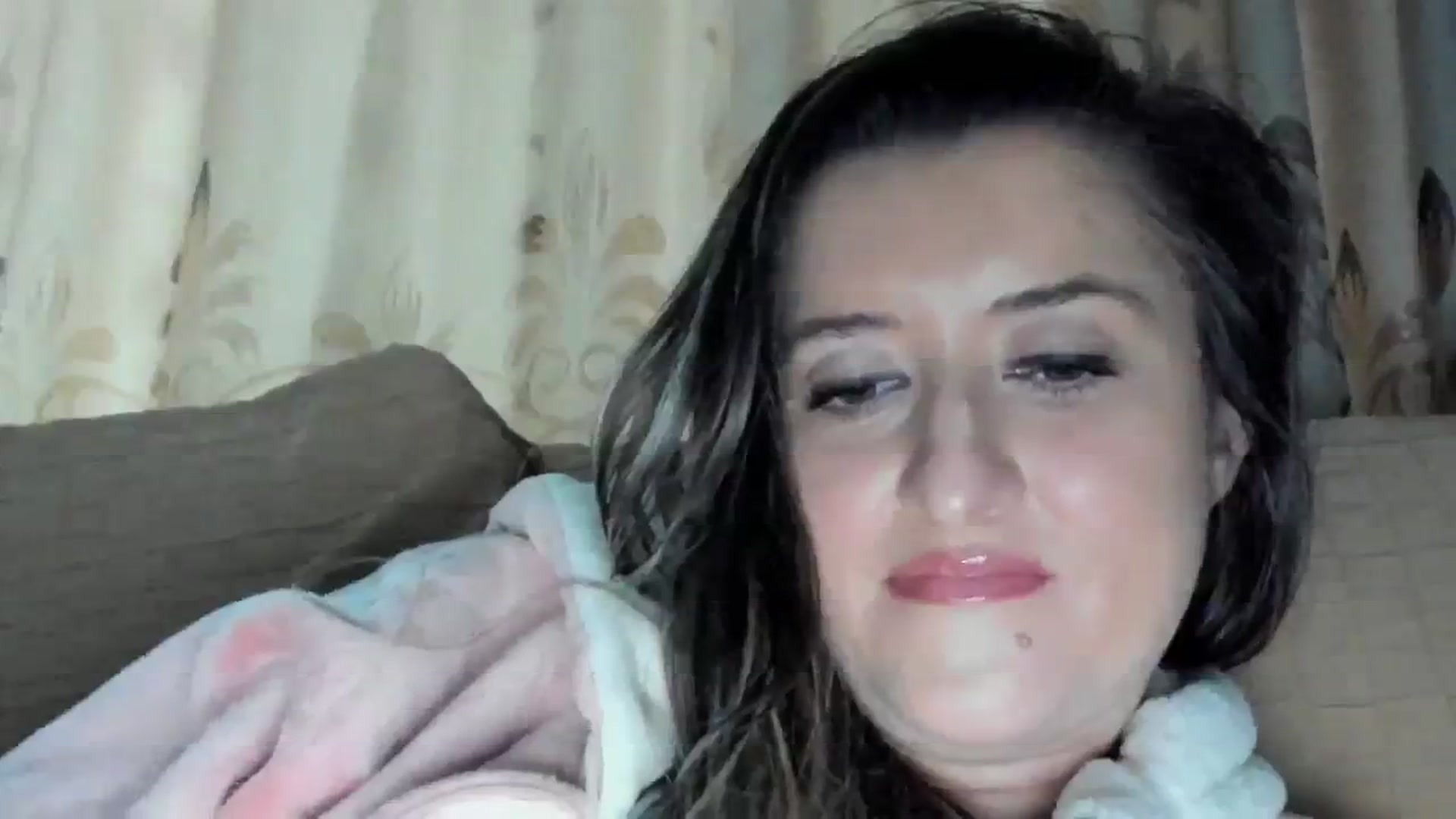Gallery image thumbnail from BestDream's myfreecams stream on, 11/19/2023, 14:31 image 15 of 20