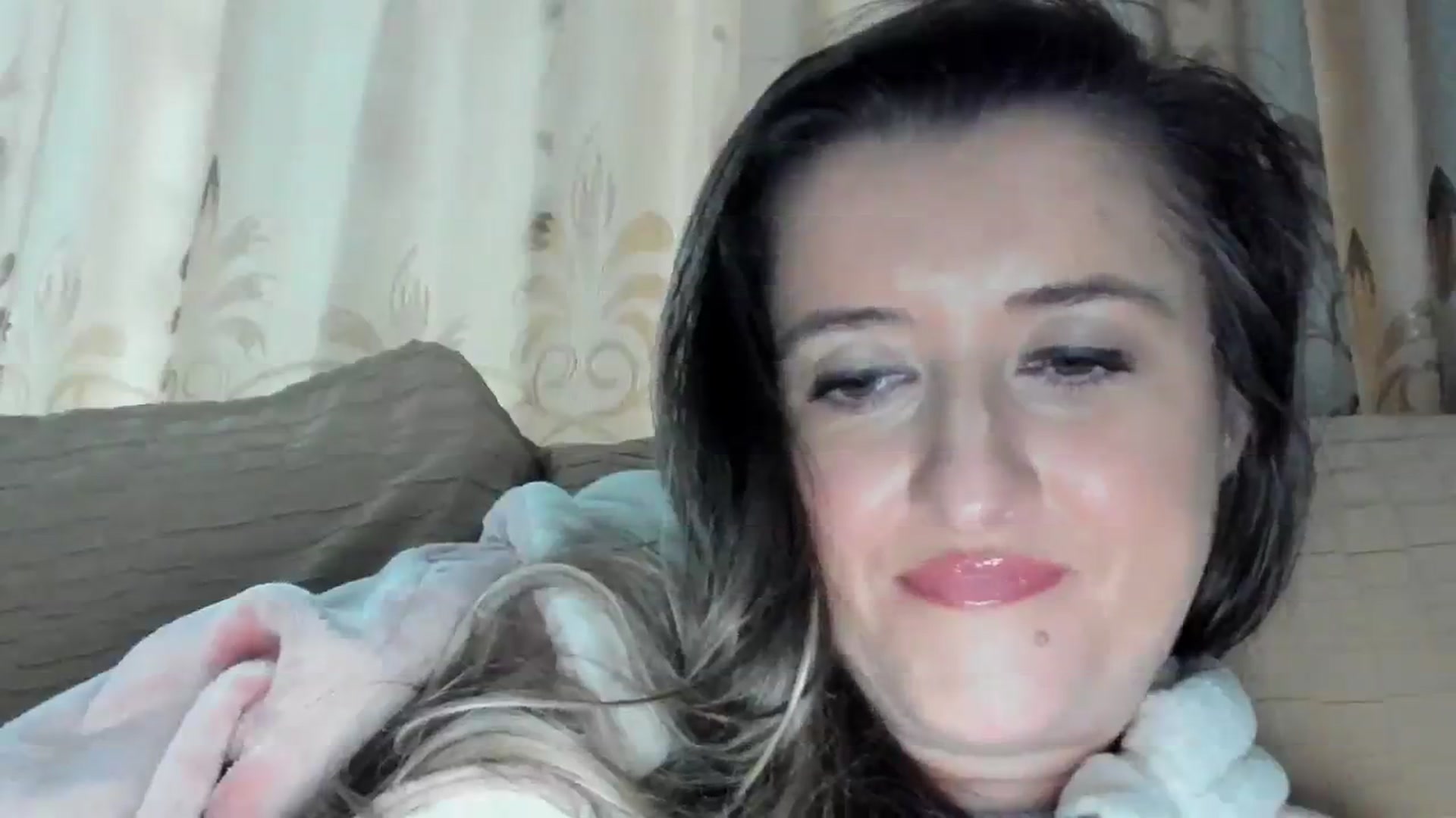 Gallery image thumbnail from BestDream's myfreecams stream on, 11/19/2023, 14:31 image 11 of 20
