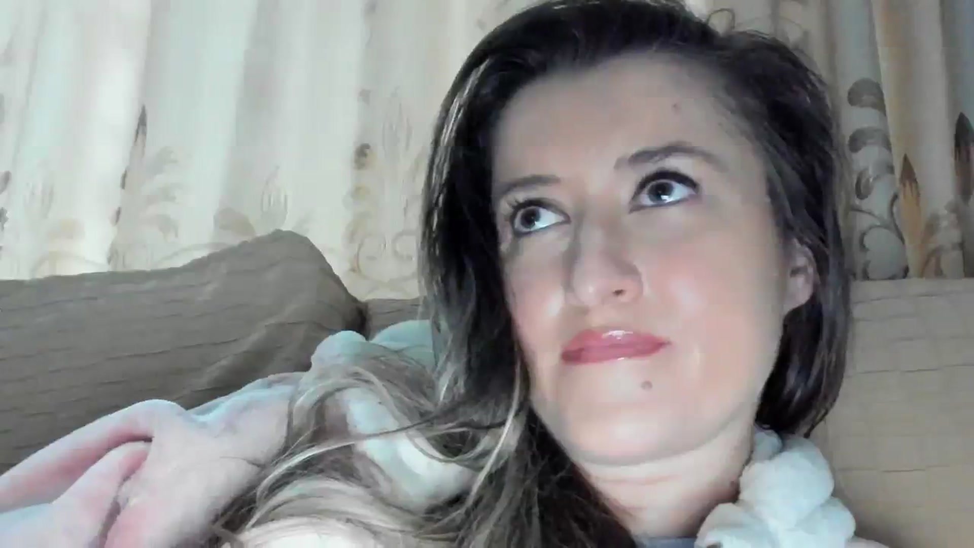 Gallery image thumbnail from BestDream's myfreecams stream on, 11/19/2023, 14:31 image 10 of 20