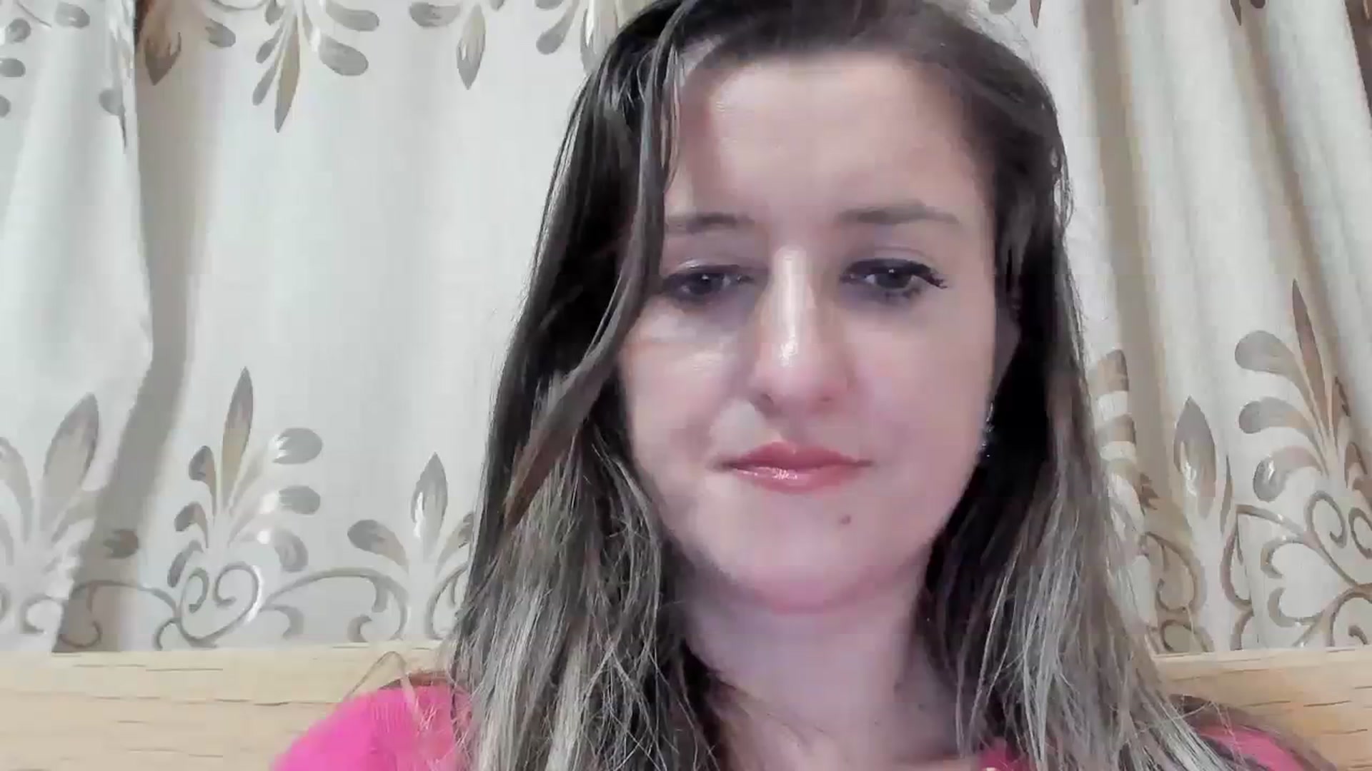Gallery image thumbnail from BestDream's myfreecams stream on, 12/26/2023, 24:01 image 19 of 20