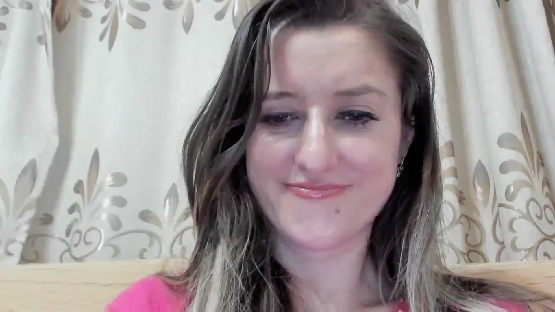 Gallery image thumbnail from BestDream's myfreecams stream on, 12/26/2023, 24:01 image 14 of 20