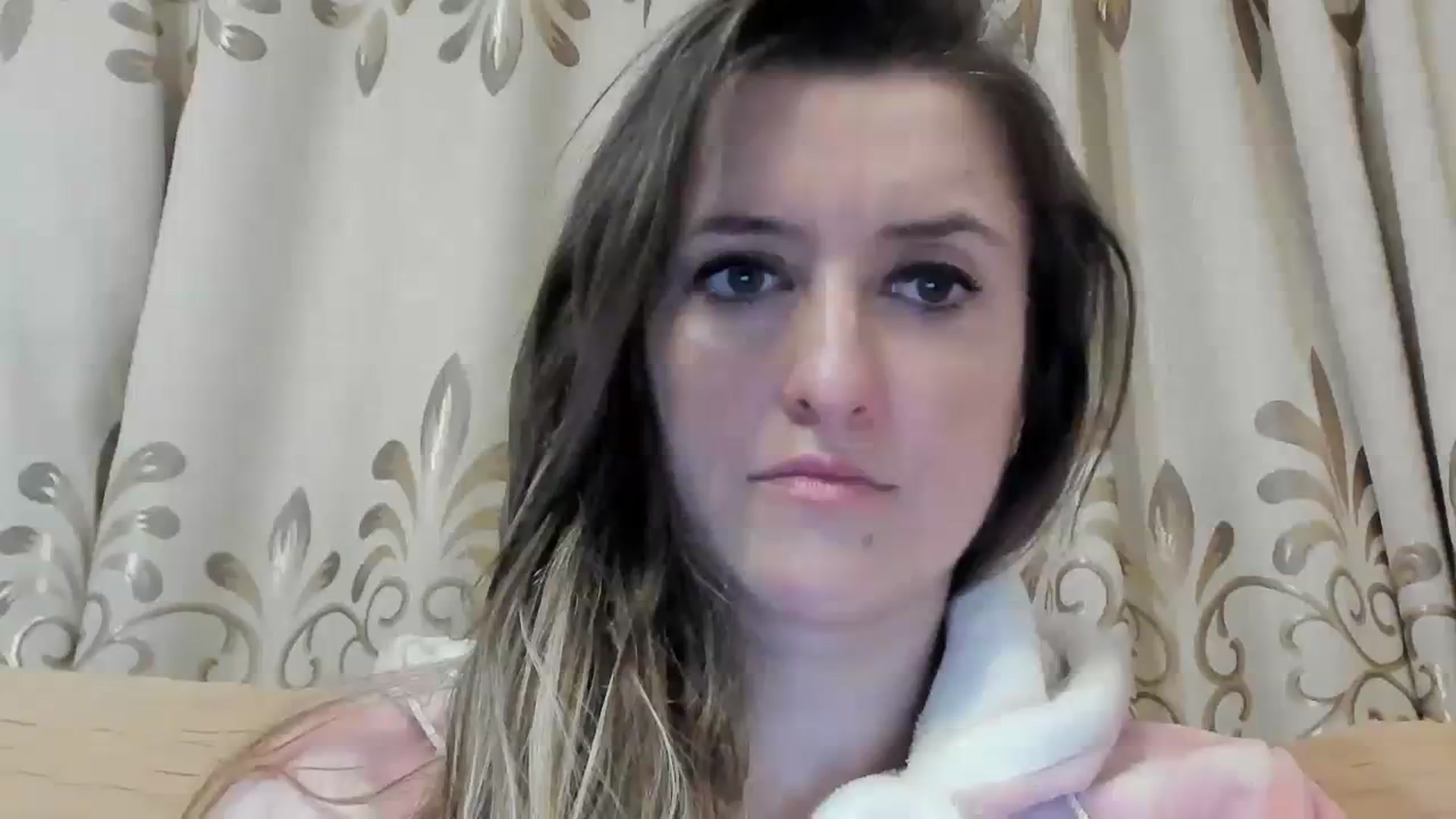 Gallery image thumbnail from BestDream's myfreecams stream on, 02/13/2024, 24:28 image 17 of 20