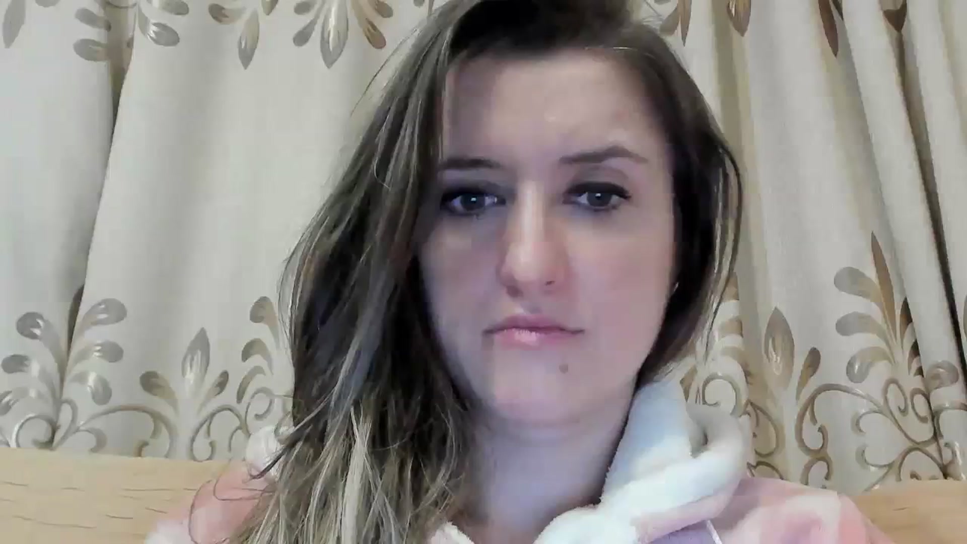 Gallery image thumbnail from BestDream's myfreecams stream on, 02/13/2024, 24:28 image 10 of 20
