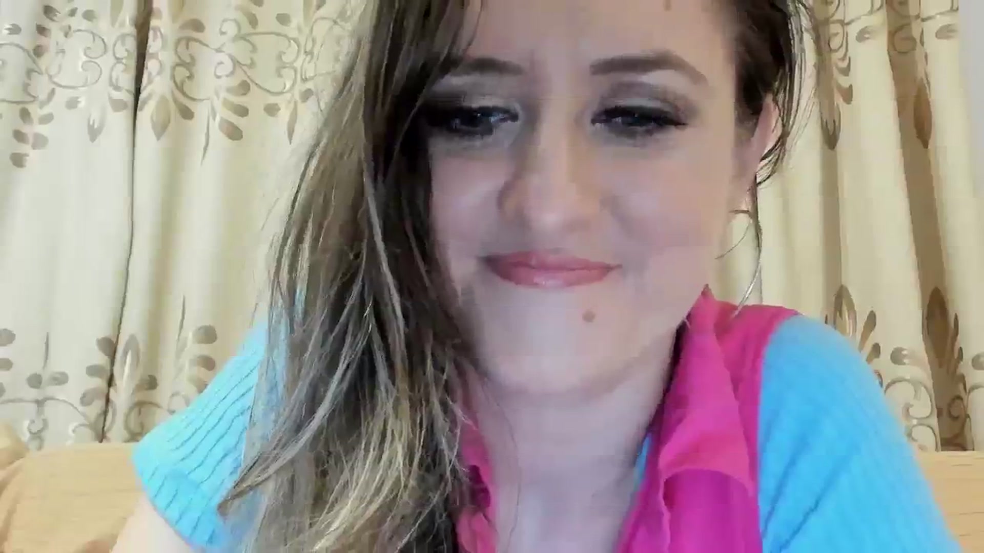 Gallery image thumbnail from BestDream's myfreecams stream on, 02/19/2024, 01:31 image 2 of 20