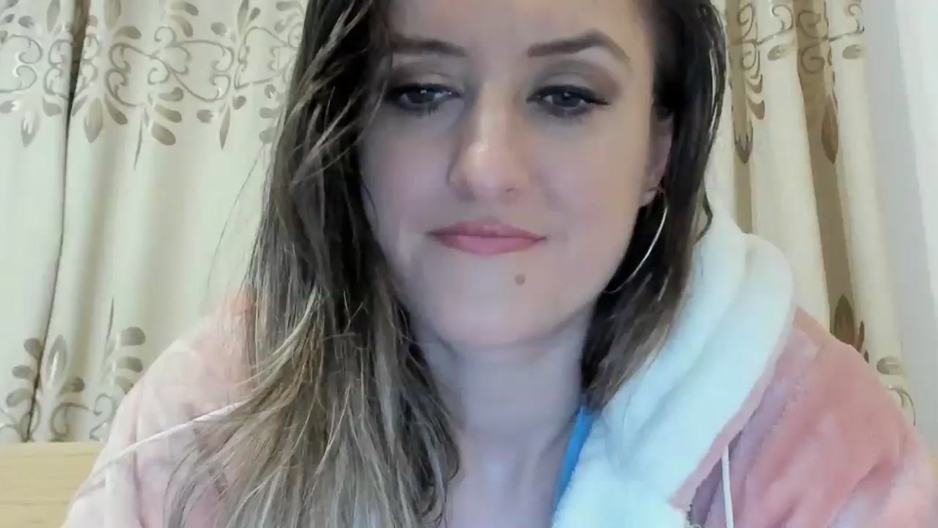 Gallery image thumbnail from BestDream's myfreecams stream on, 02/19/2024, 02:53 image 1 of 20