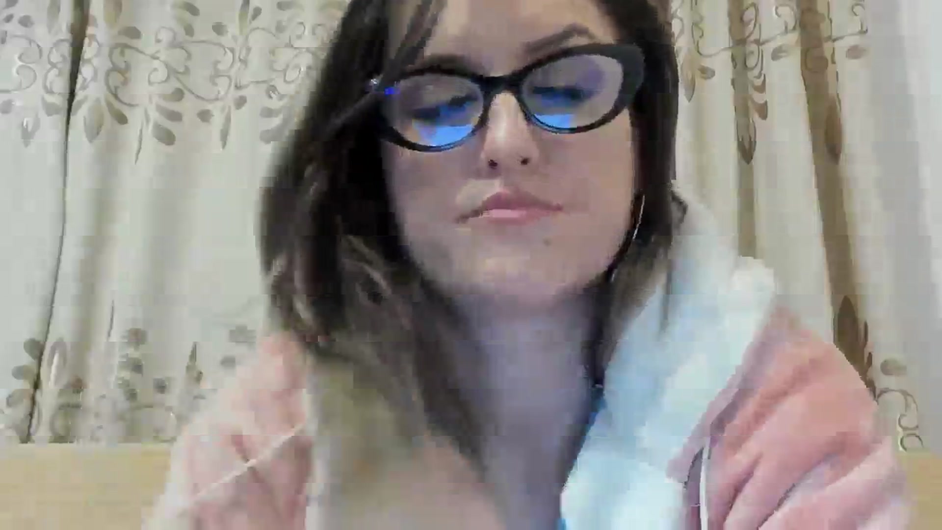 Gallery image thumbnail from BestDream's myfreecams stream on, 02/19/2024, 02:53 image 8 of 20