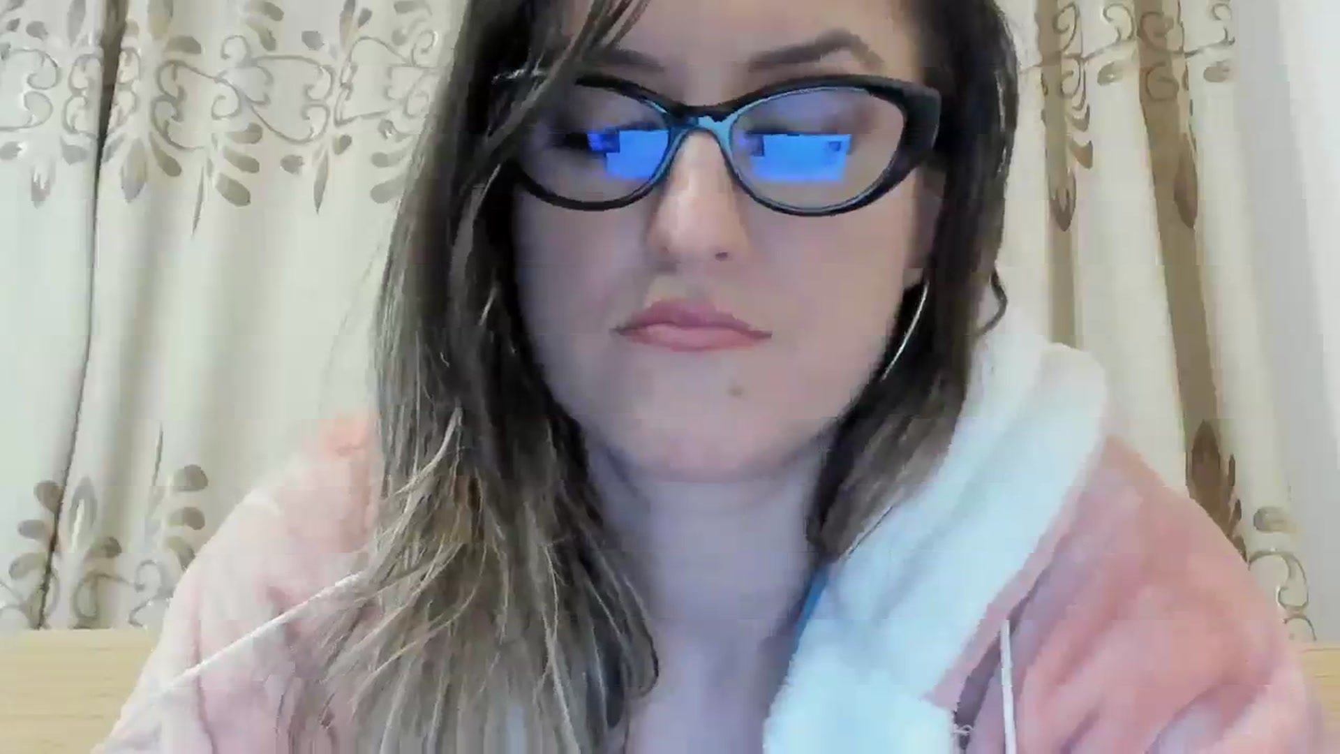 Gallery image thumbnail from BestDream's myfreecams stream on, 02/19/2024, 02:53 image 7 of 20