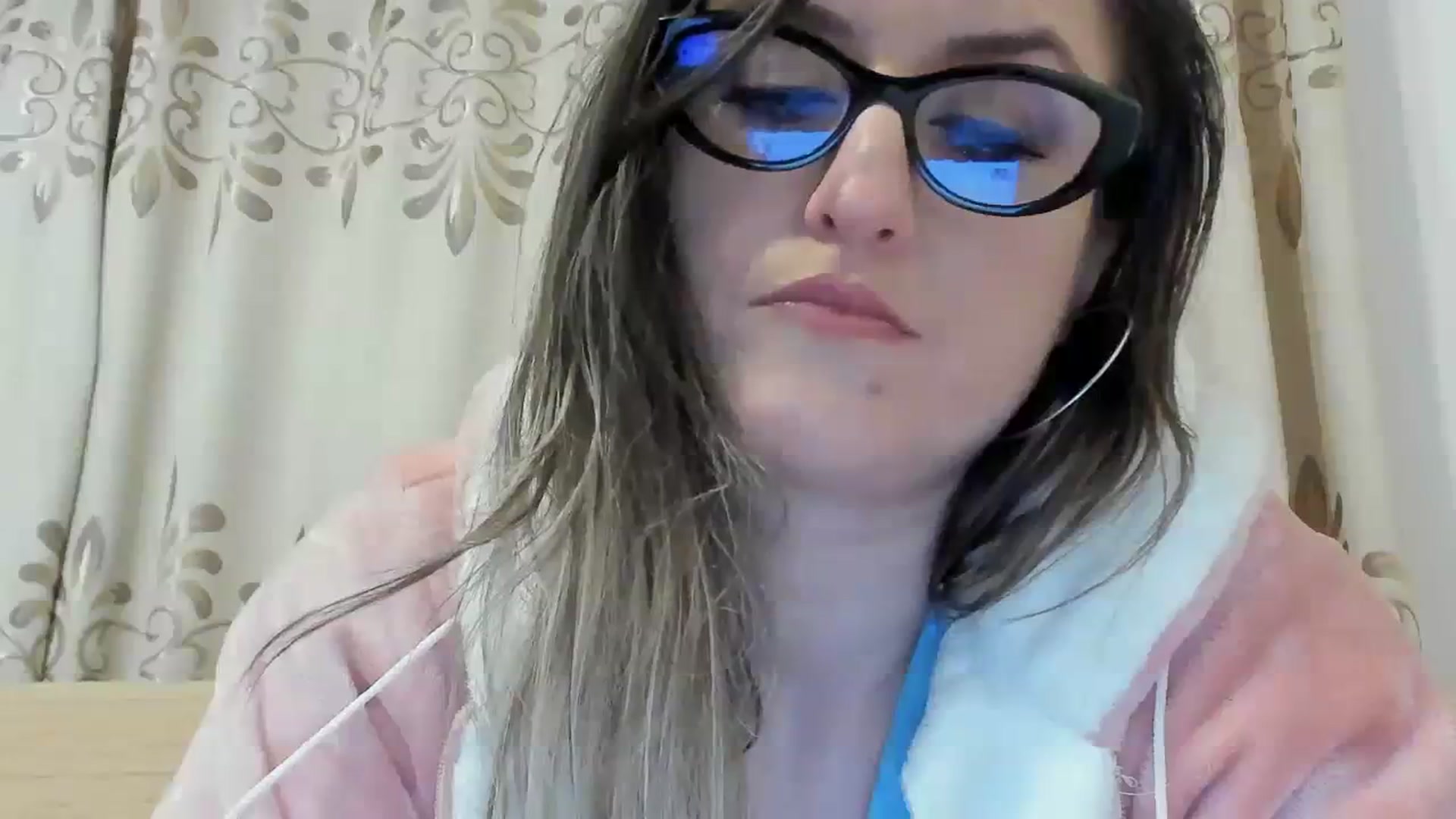 Gallery image thumbnail from BestDream's myfreecams stream on, 02/19/2024, 02:53 image 11 of 20