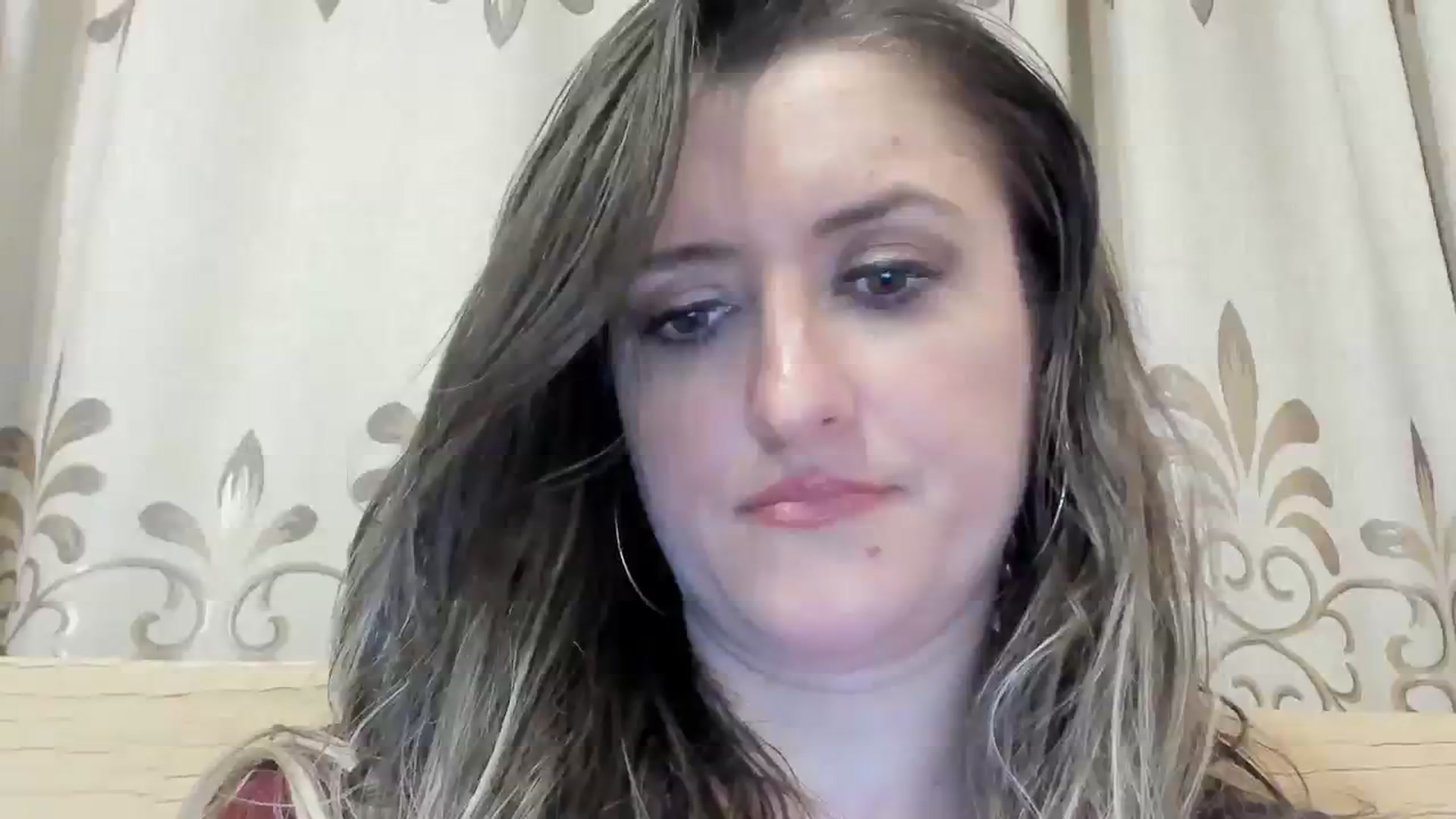 Gallery image thumbnail from BestDream's myfreecams stream on, 02/19/2024, 23:32 image 3 of 20