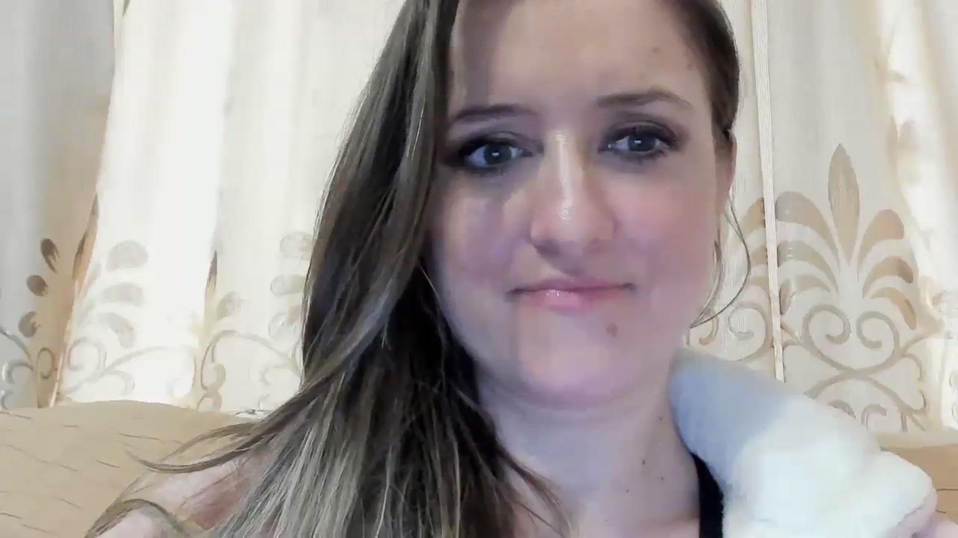 Gallery image thumbnail from BestDream's myfreecams stream on, 02/25/2024, 08:40 image 13 of 20
