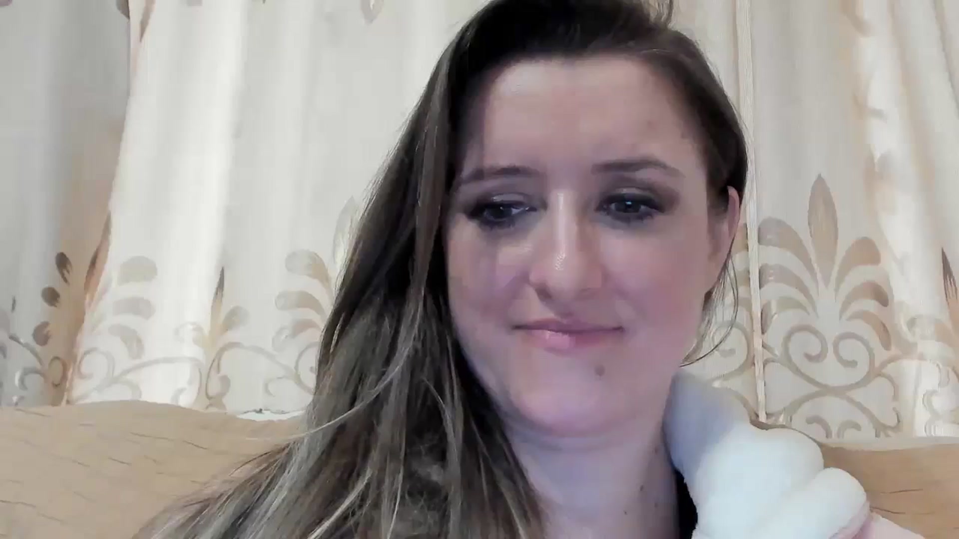 Gallery image thumbnail from BestDream's myfreecams stream on, 02/25/2024, 08:40 image 18 of 20