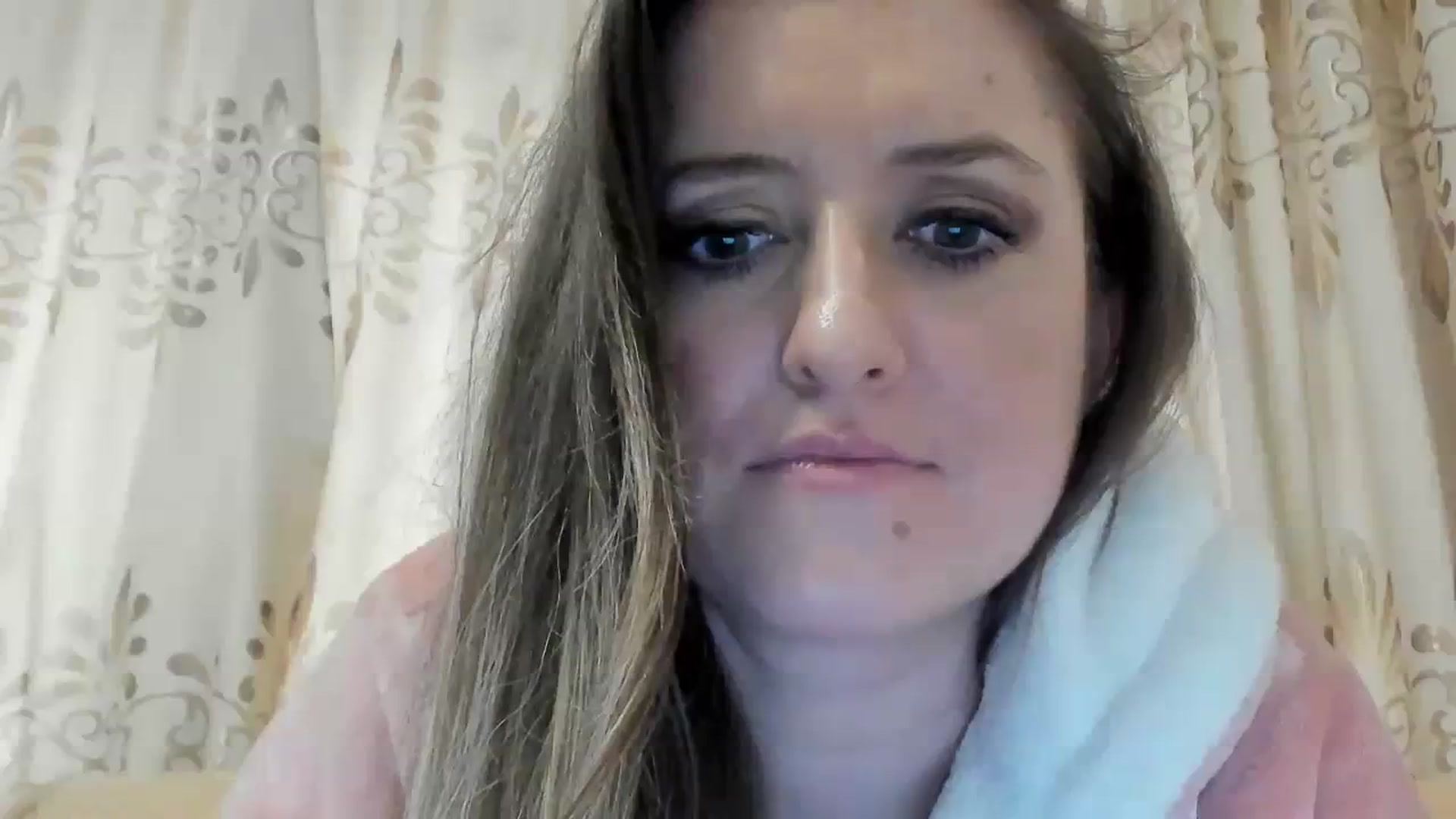 Gallery image thumbnail from BestDream's myfreecams stream on, 02/25/2024, 08:40 image 1 of 20