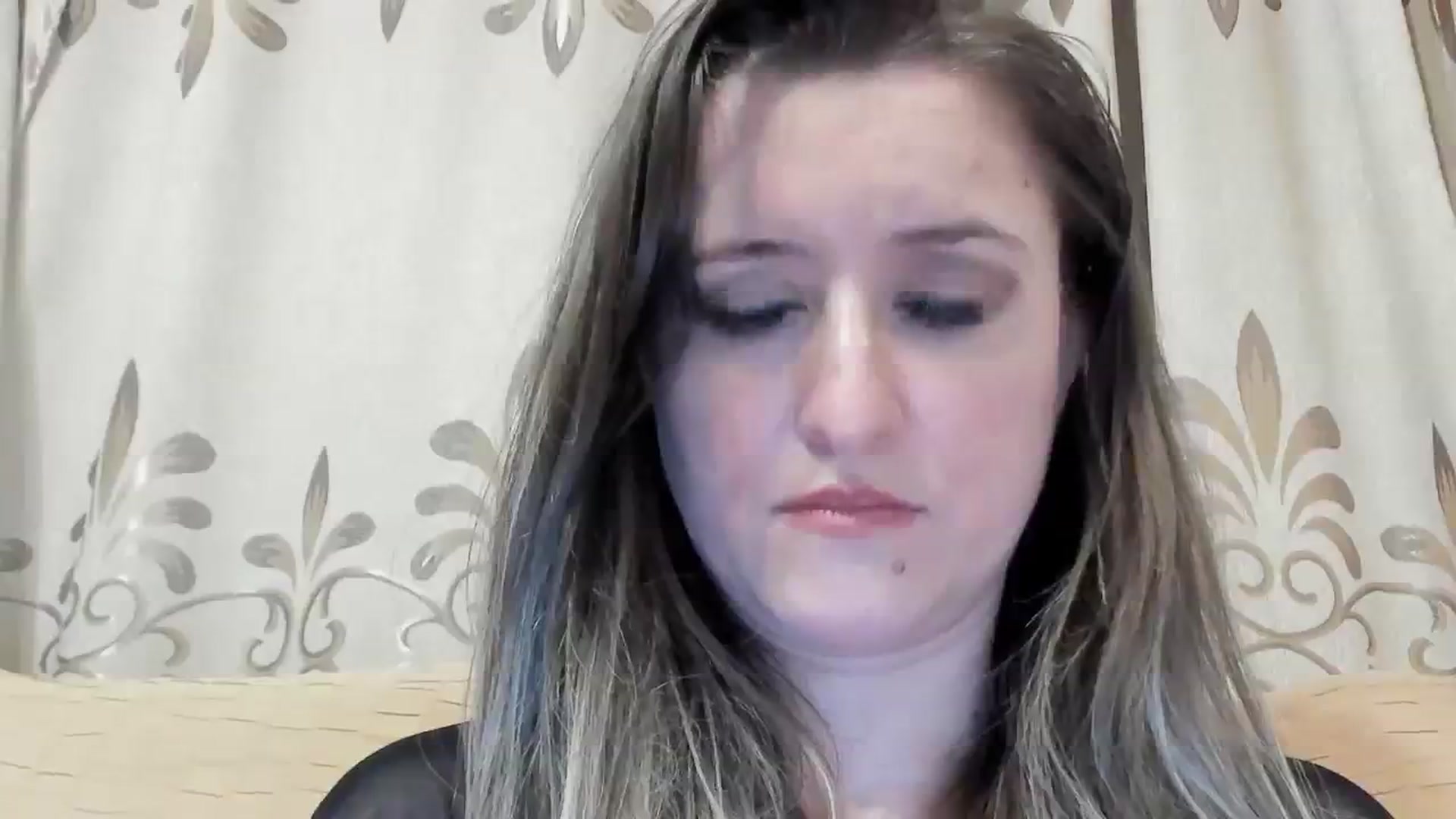 Gallery image thumbnail from BestDream's myfreecams stream on, 02/25/2024, 23:40 image 10 of 20