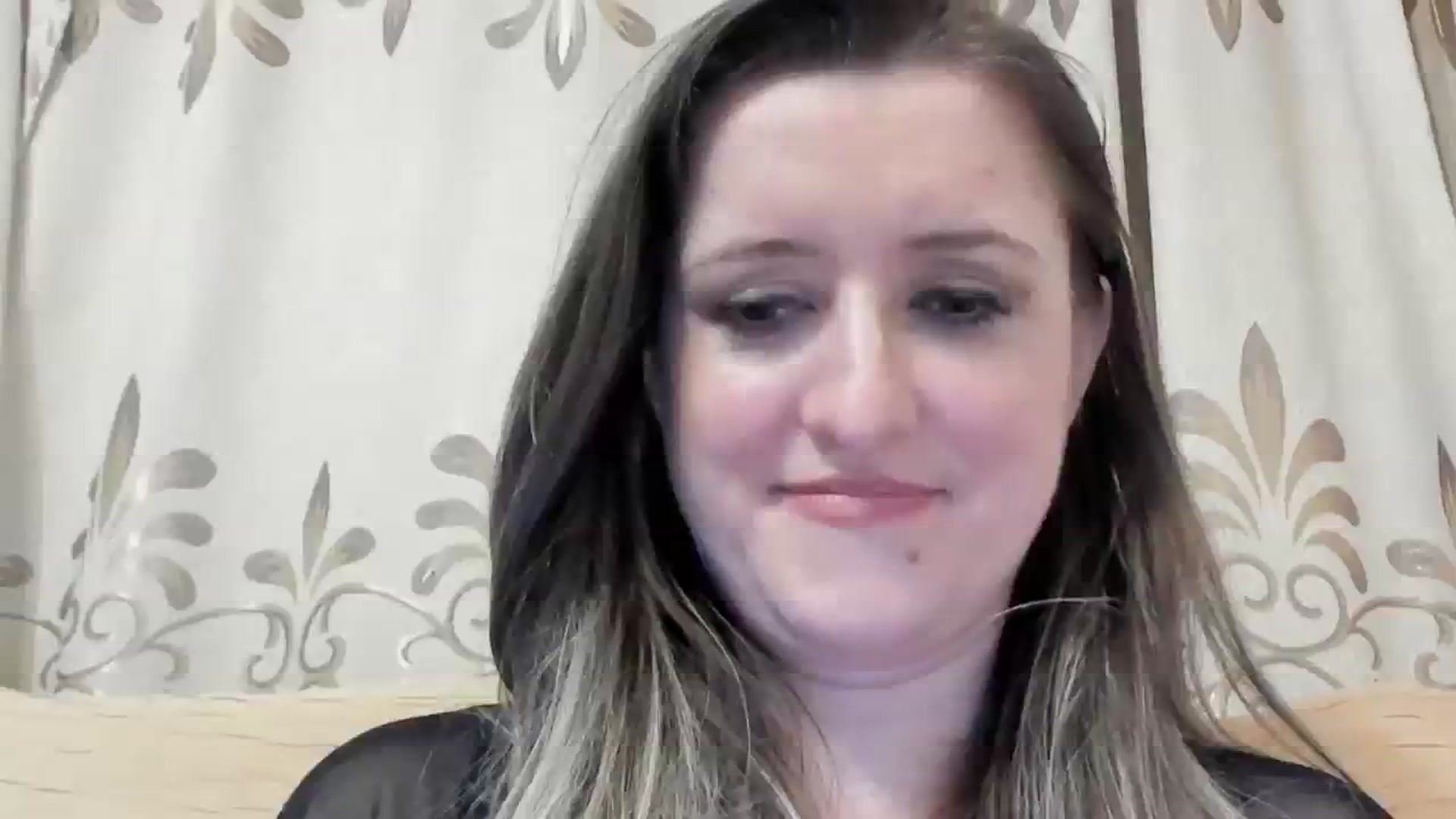Gallery image thumbnail from BestDream's myfreecams stream on, 02/25/2024, 23:40 image 1 of 20