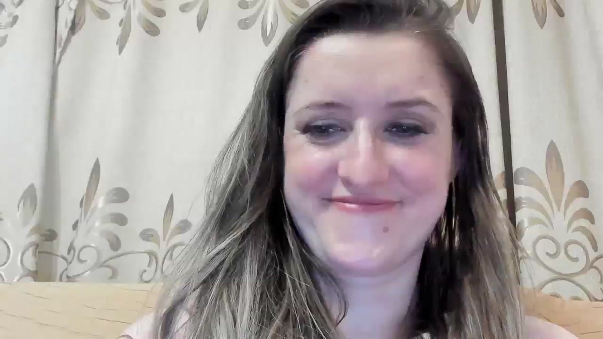 Gallery image thumbnail from BestDream's myfreecams stream on, 02/26/2024, 02:01 image 5 of 20