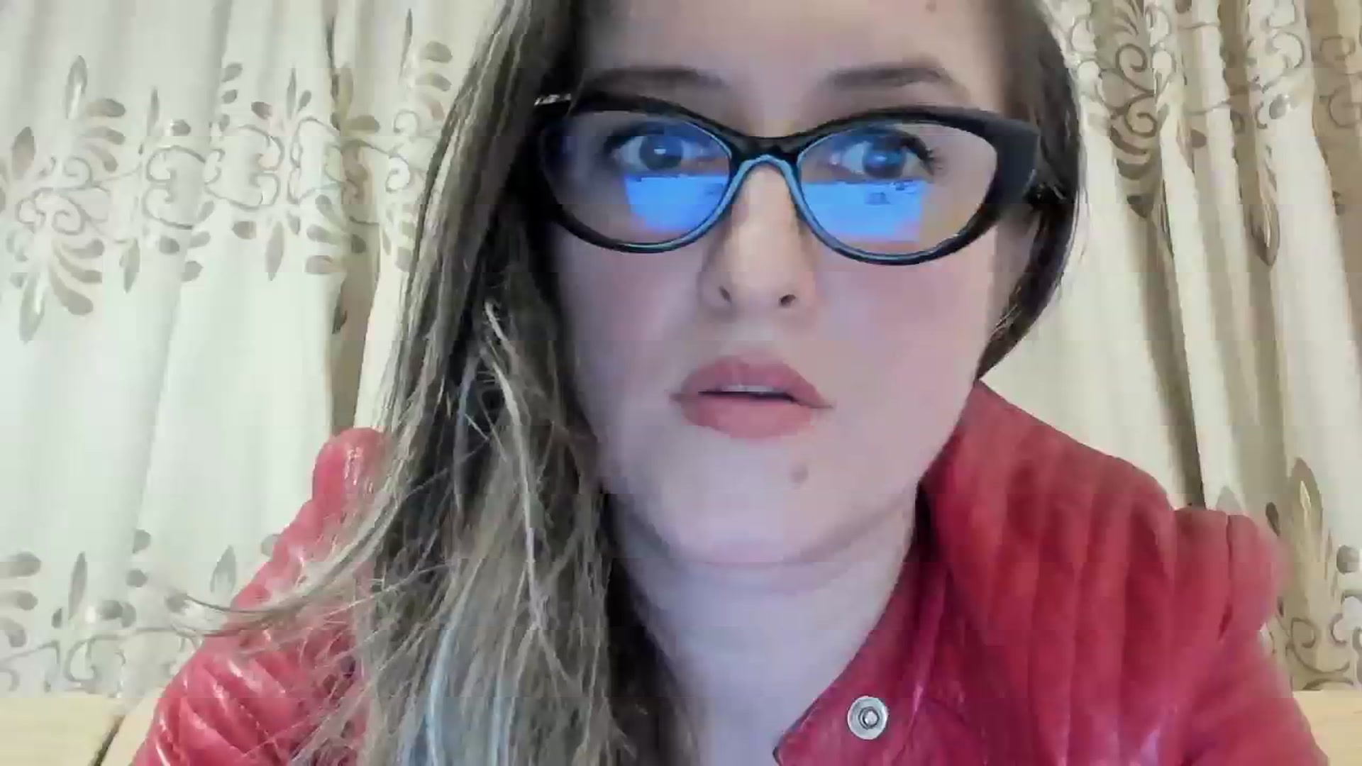 Gallery image thumbnail from BestDream's myfreecams stream on, 02/27/2024, 17:37 image 6 of 20