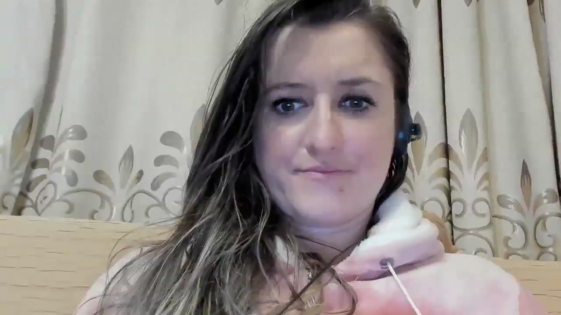 Gallery image thumbnail from BestDream's myfreecams stream on, 02/29/2024, 02:25 image 13 of 20