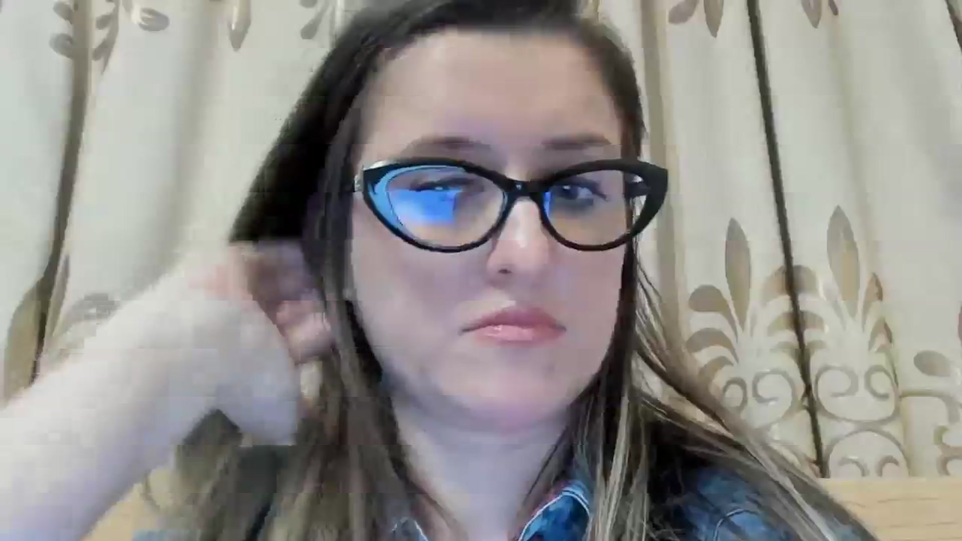 Gallery image thumbnail from BestDream's myfreecams stream on, 03/02/2024, 01:51 image 6 of 20