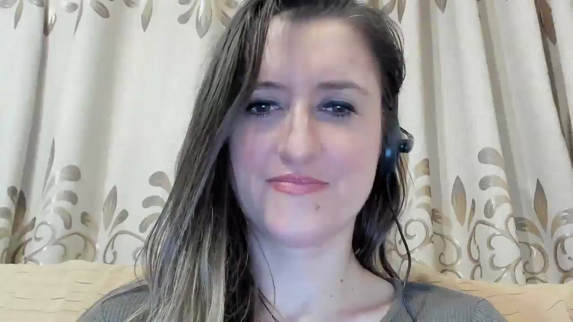 Gallery image thumbnail from BestDream's myfreecams stream on, 03/04/2024, 02:03 image 15 of 20