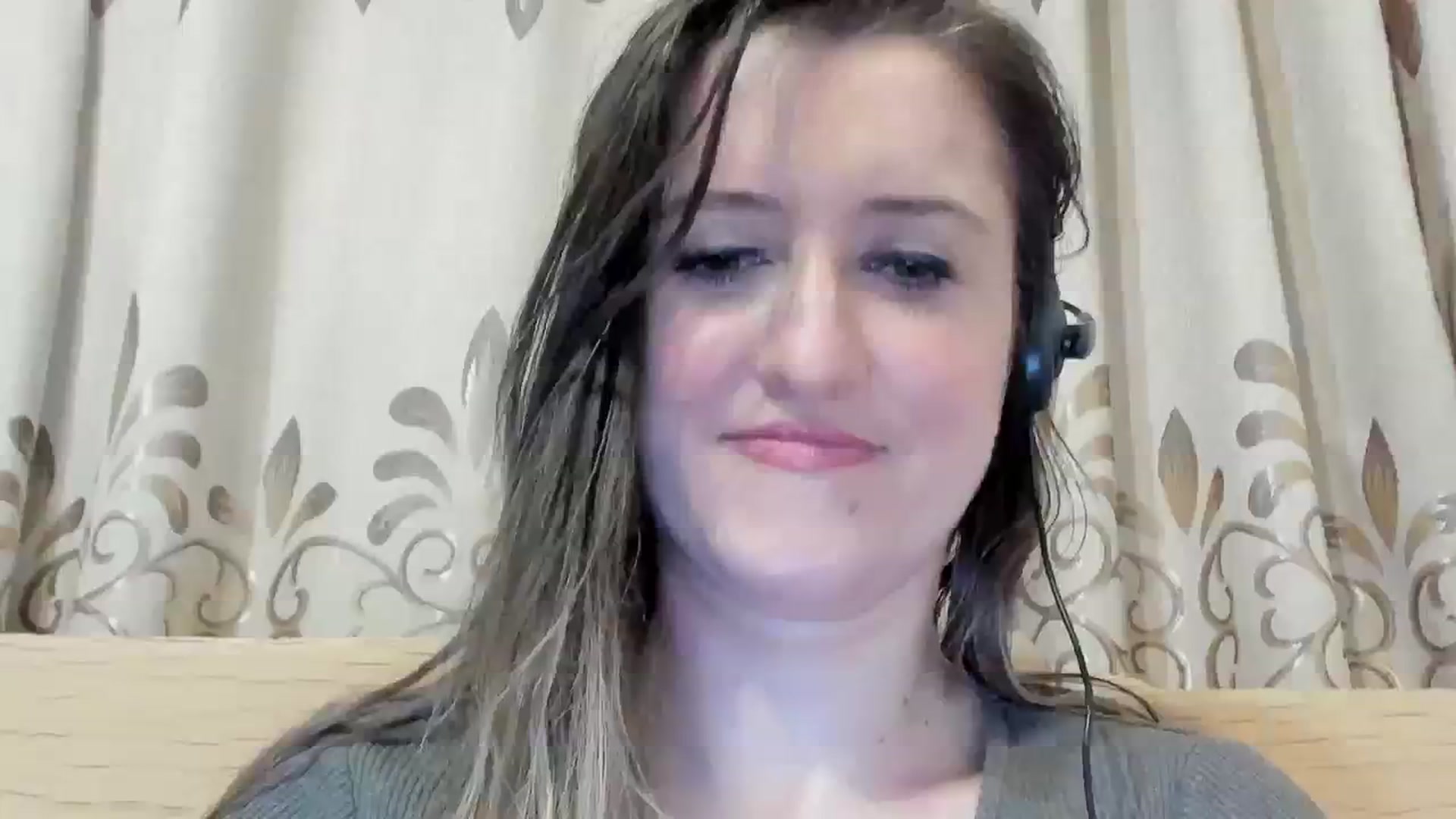 Gallery image thumbnail from BestDream's myfreecams stream on, 03/04/2024, 03:03 image 12 of 20