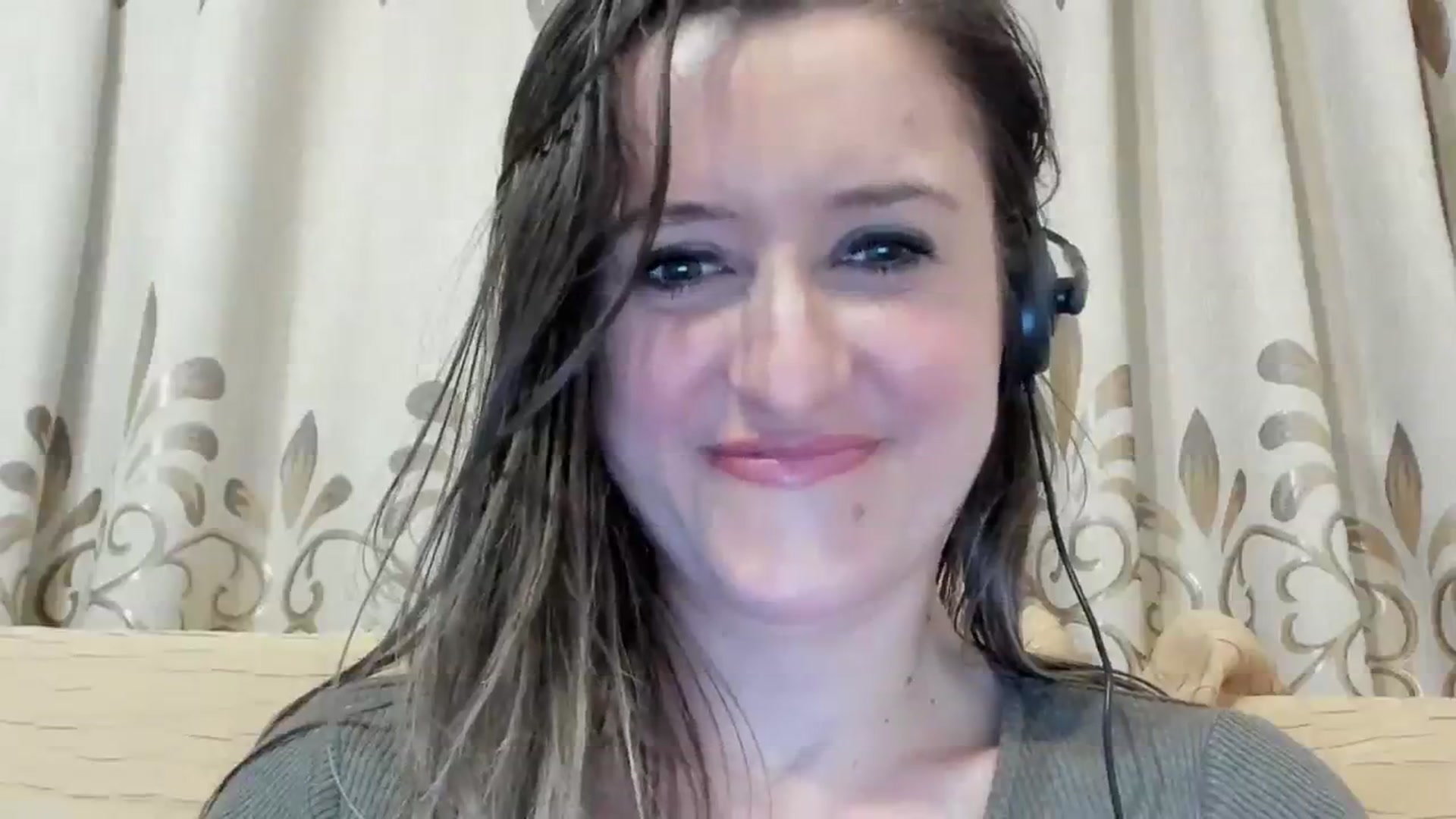 Gallery image thumbnail from BestDream's myfreecams stream on, 03/04/2024, 03:03 image 4 of 20