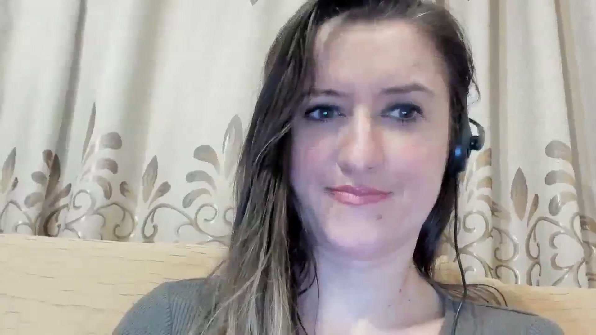 Gallery image thumbnail from BestDream's myfreecams stream on, 03/04/2024, 03:03 image 16 of 20