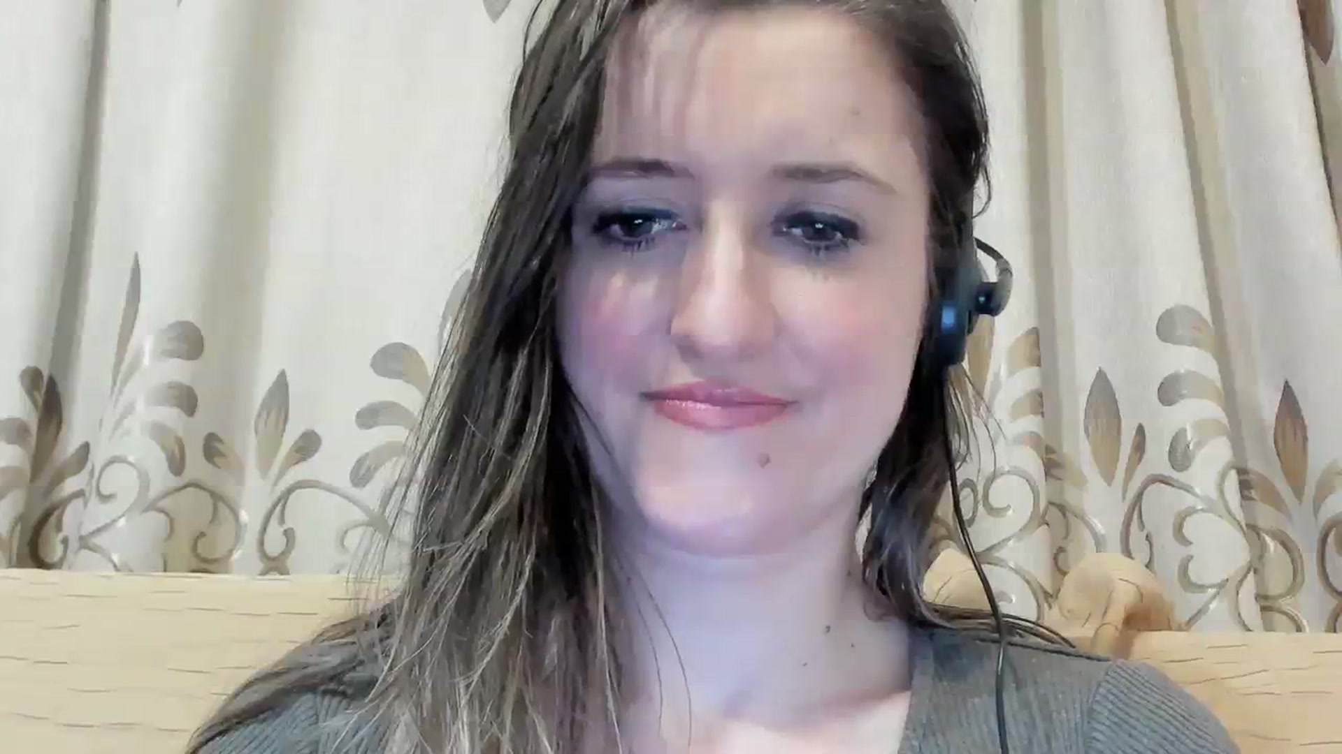Gallery image thumbnail from BestDream's myfreecams stream on, 03/04/2024, 03:03 image 6 of 20