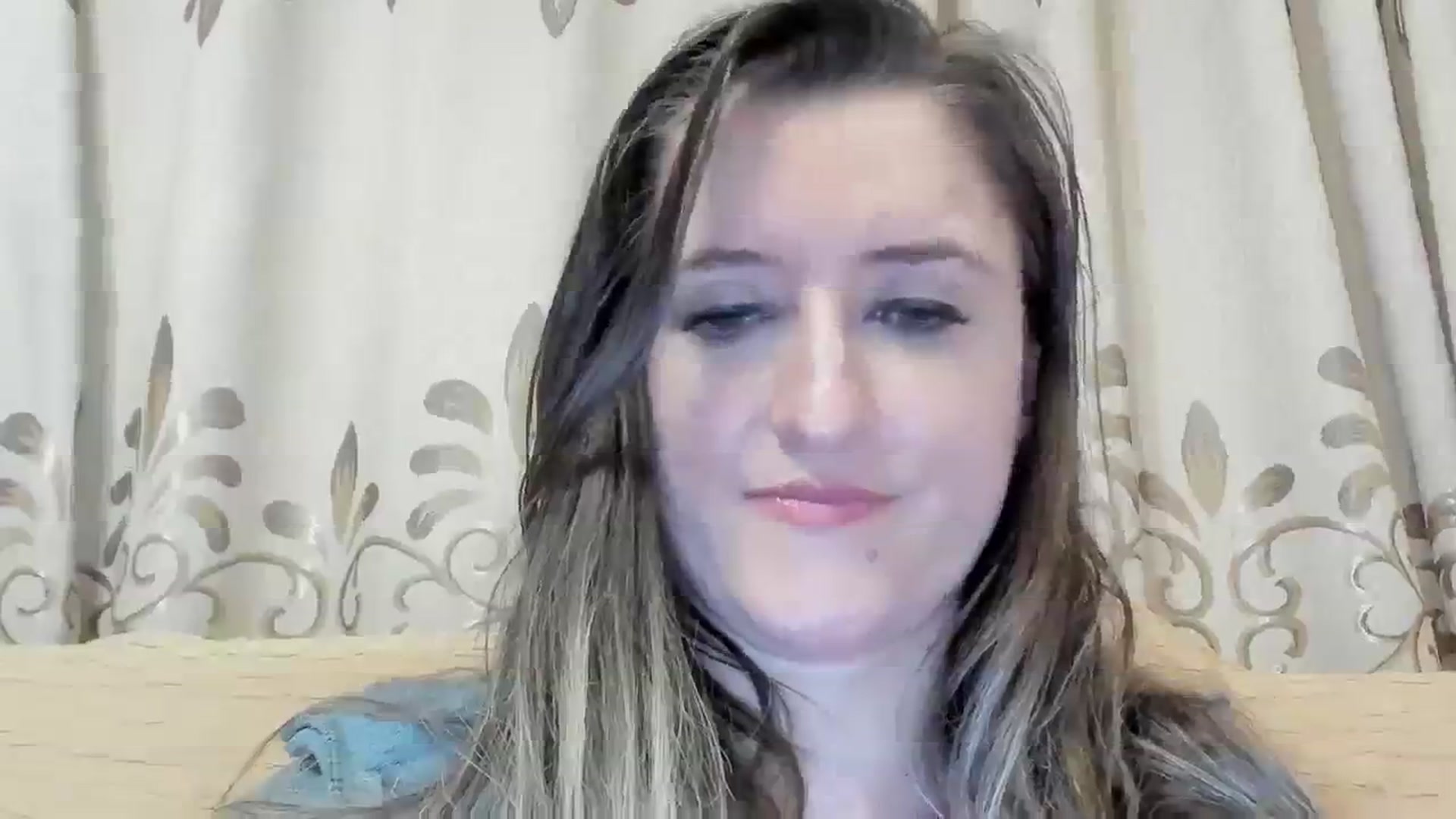 Gallery image thumbnail from BestDream's myfreecams stream on, 03/08/2024, 22:31 image 7 of 20