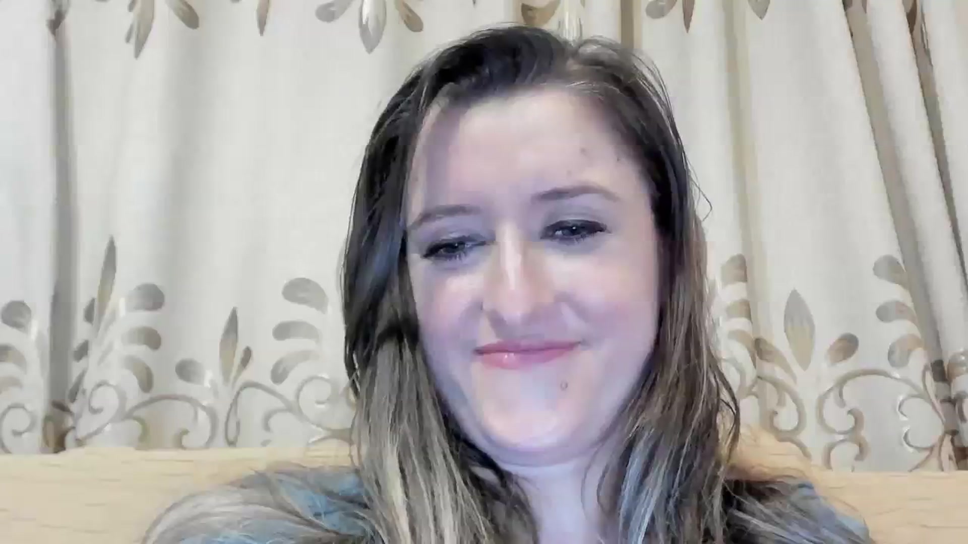Gallery image thumbnail from BestDream's myfreecams stream on, 03/08/2024, 22:31 image 6 of 20
