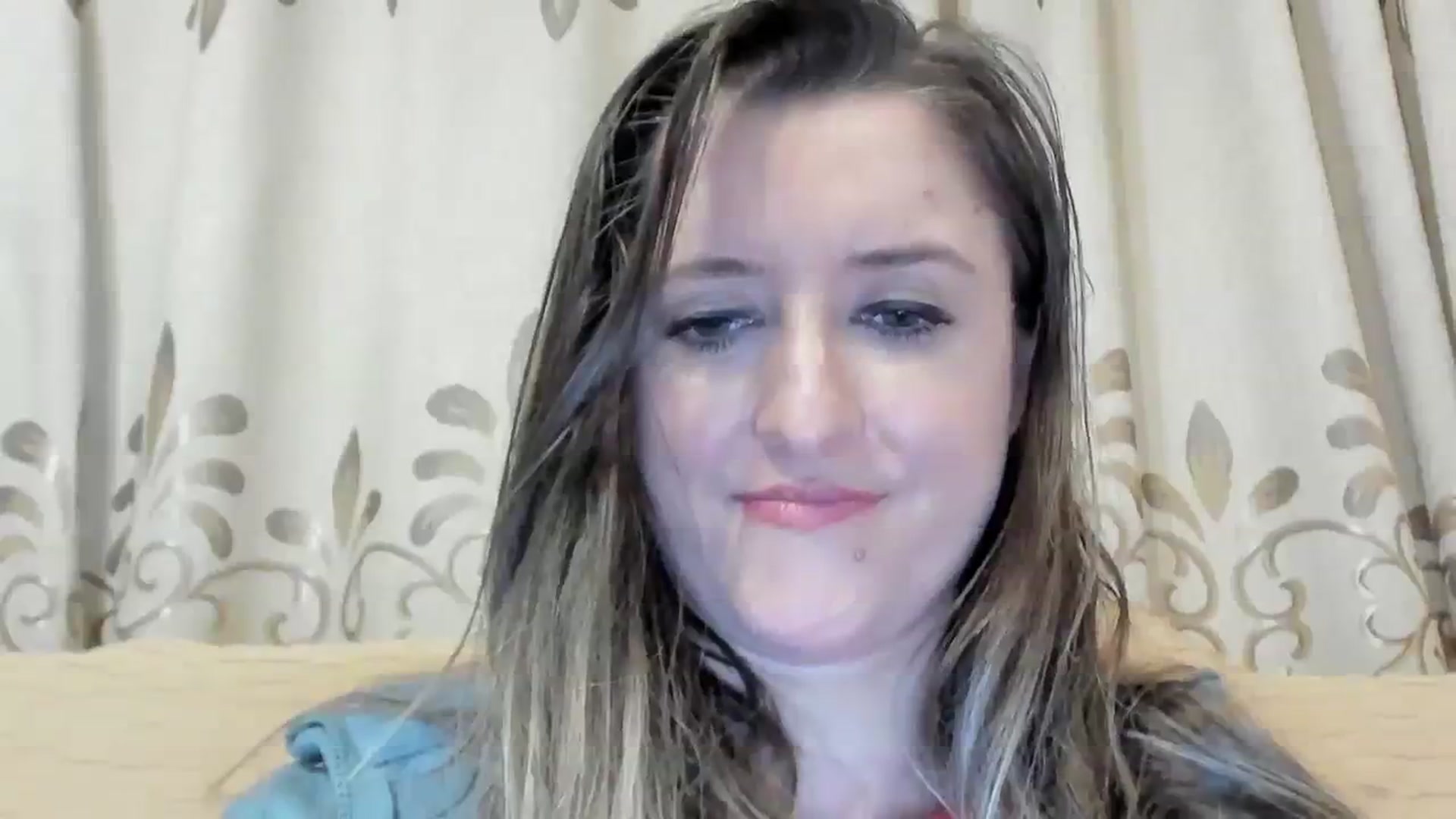 Gallery image thumbnail from BestDream's myfreecams stream on, 03/08/2024, 22:31 image 4 of 20
