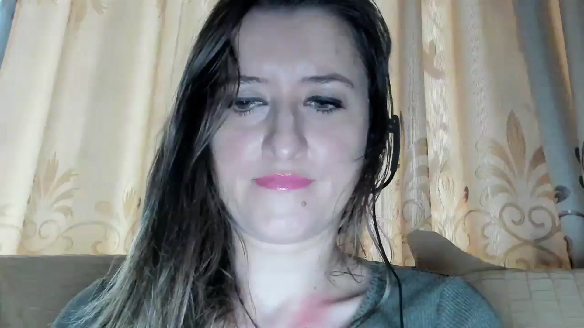 Gallery image thumbnail from BestDream's myfreecams stream on, 03/14/2024, 15:28 image 4 of 20