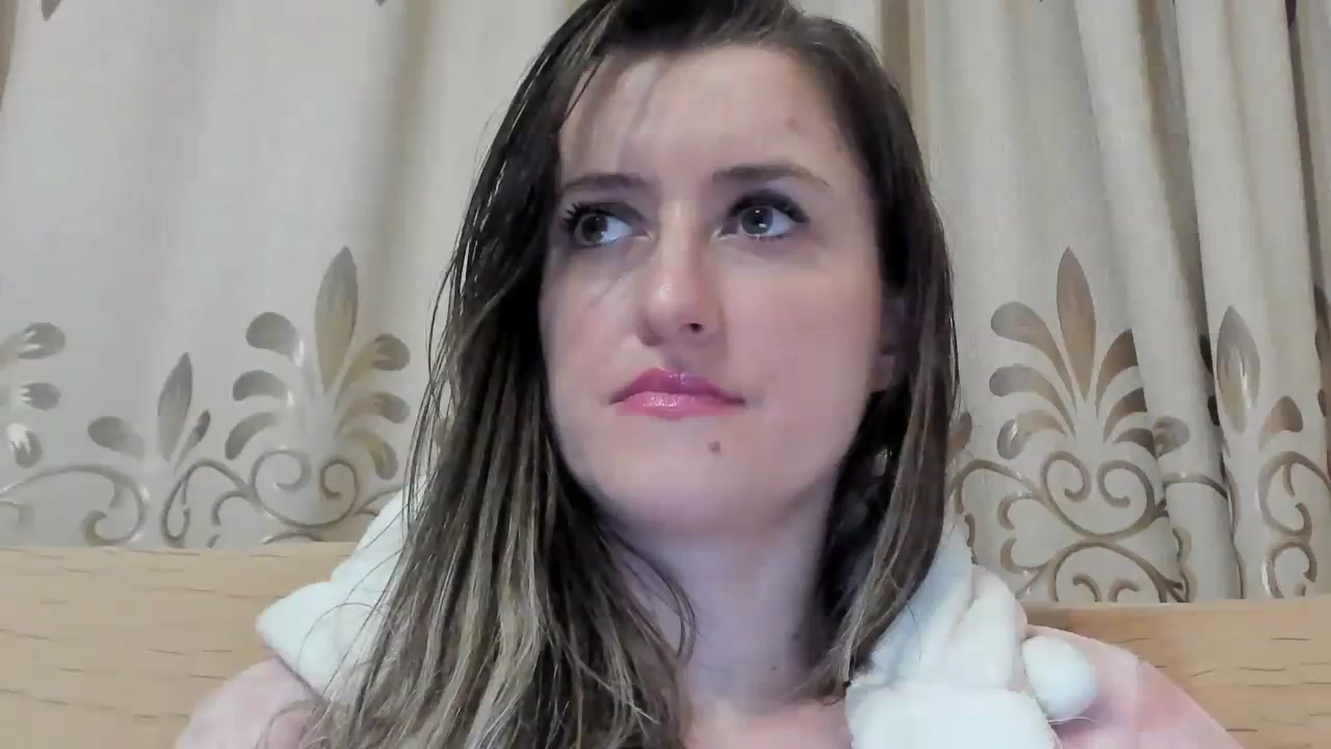 Gallery image thumbnail from BestDream's myfreecams stream on, 03/15/2024, 01:31 image 6 of 20