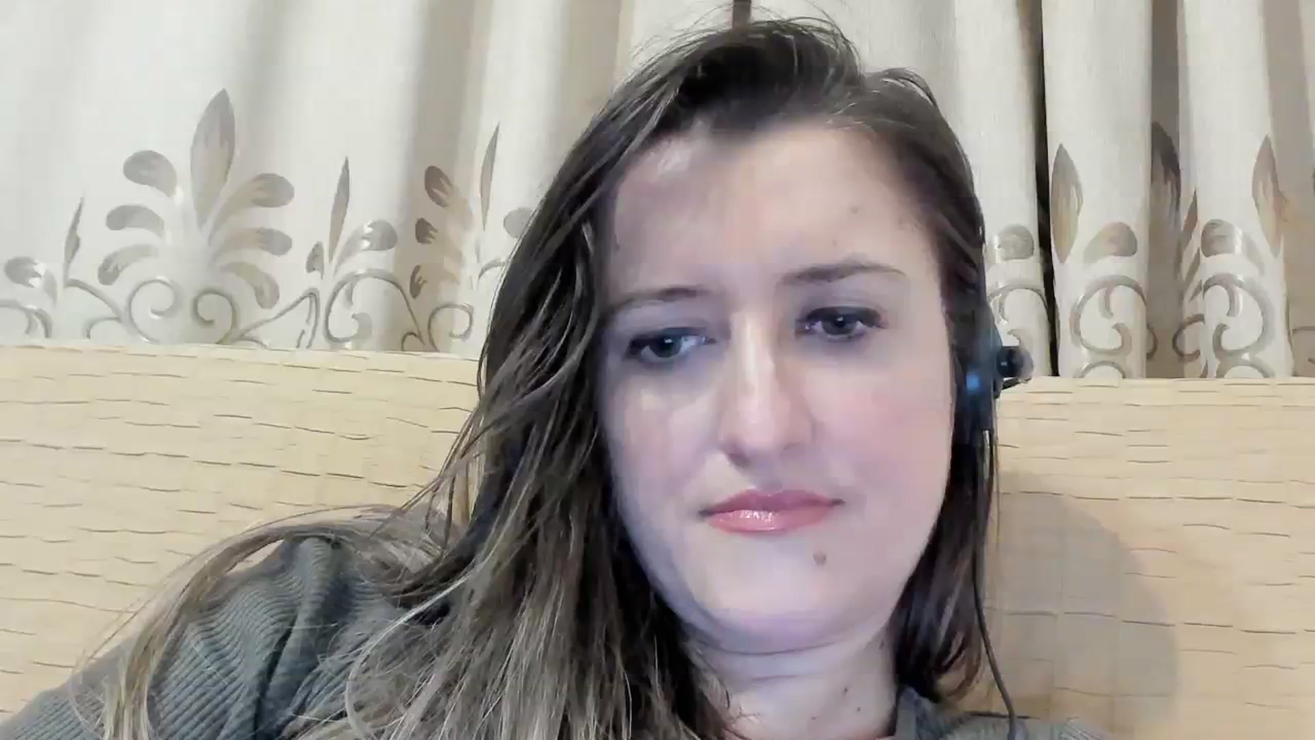 Gallery image thumbnail from BestDream's myfreecams stream on, 03/19/2024, 01:05 image 9 of 20