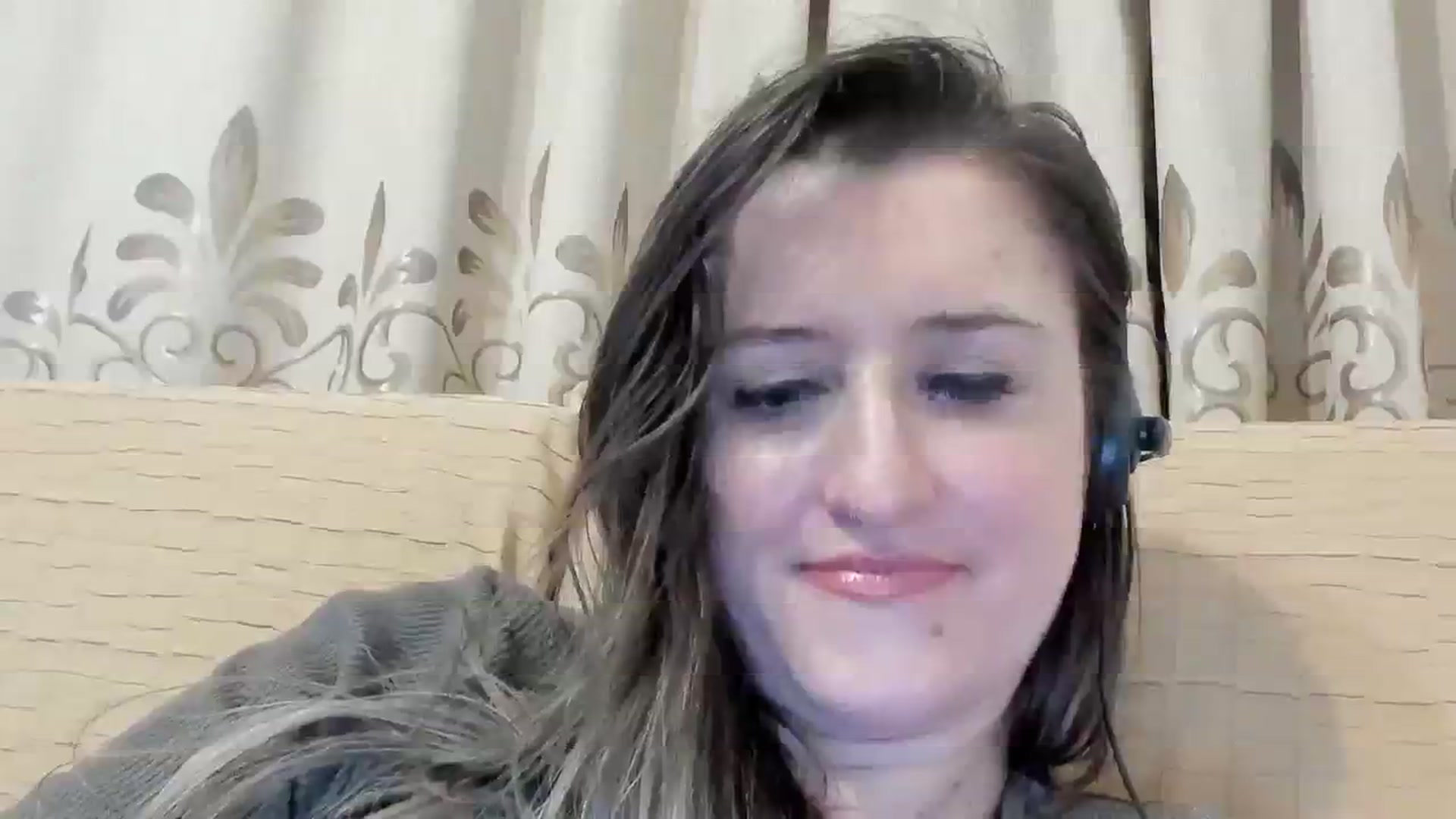 Gallery image thumbnail from BestDream's myfreecams stream on, 03/19/2024, 01:05 image 12 of 20