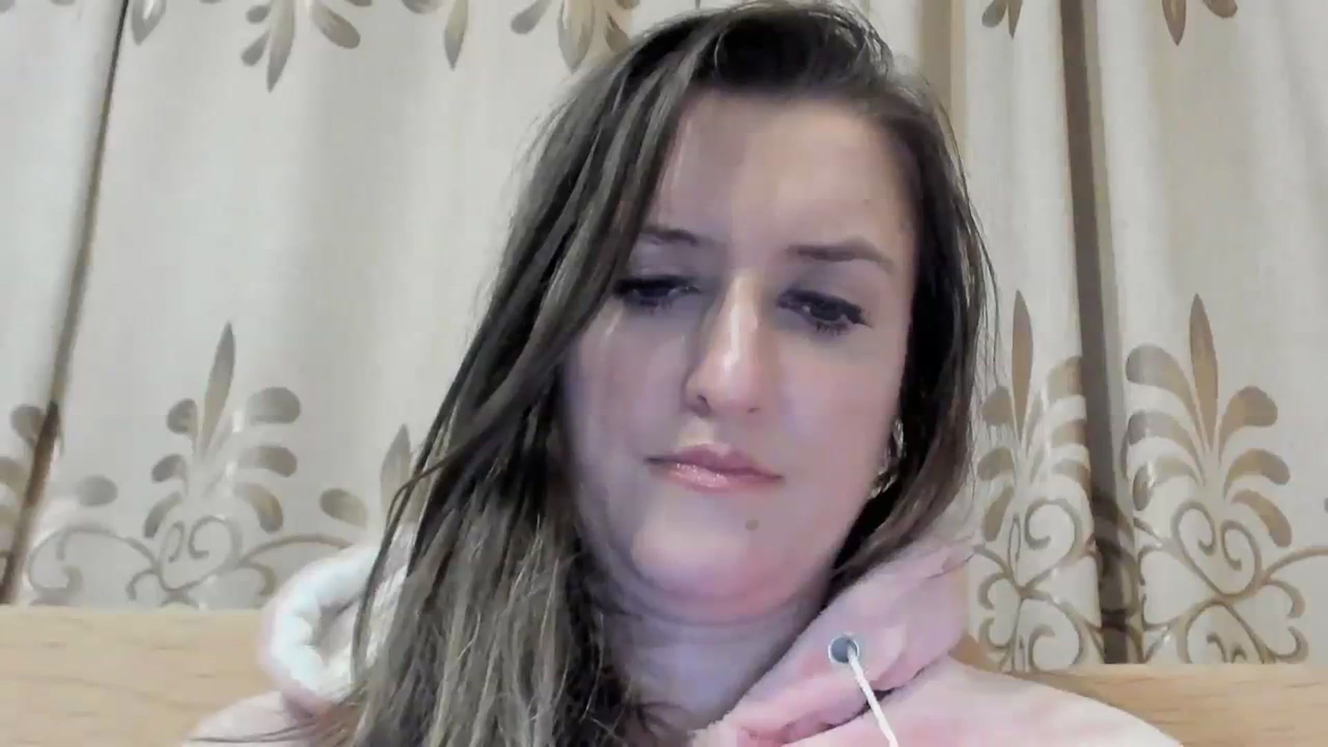 Gallery image thumbnail from BestDream's myfreecams stream on, 03/24/2024, 01:05 image 16 of 20